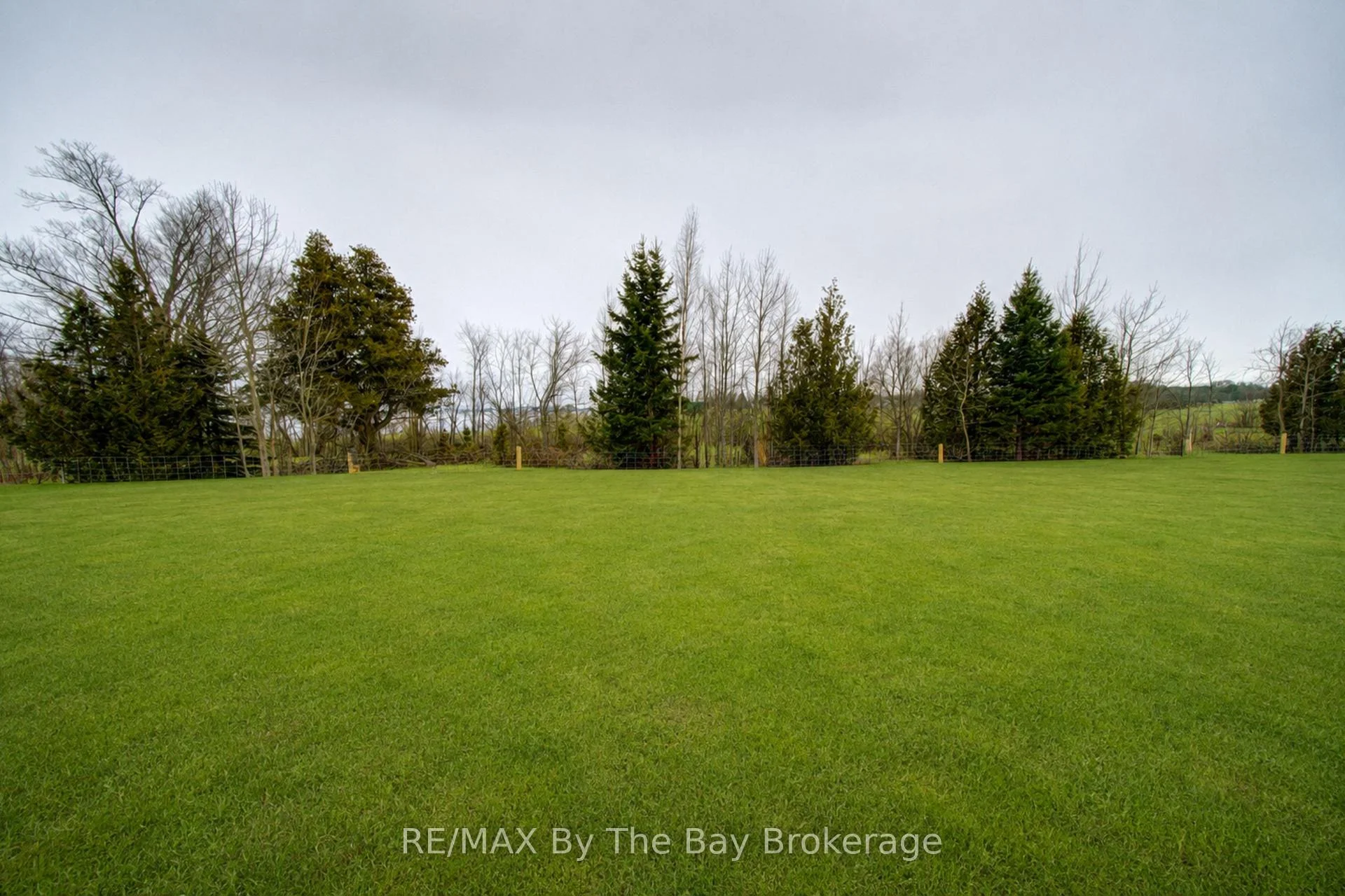 Photo 100 of 64 Amber Drive, Wasaga Beach — HOMEH