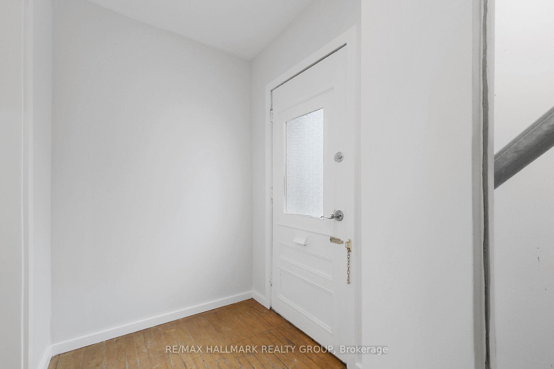 Photo 3 of 1 Taylor Lane, Ottawa, New Edinburgh — HOMEH