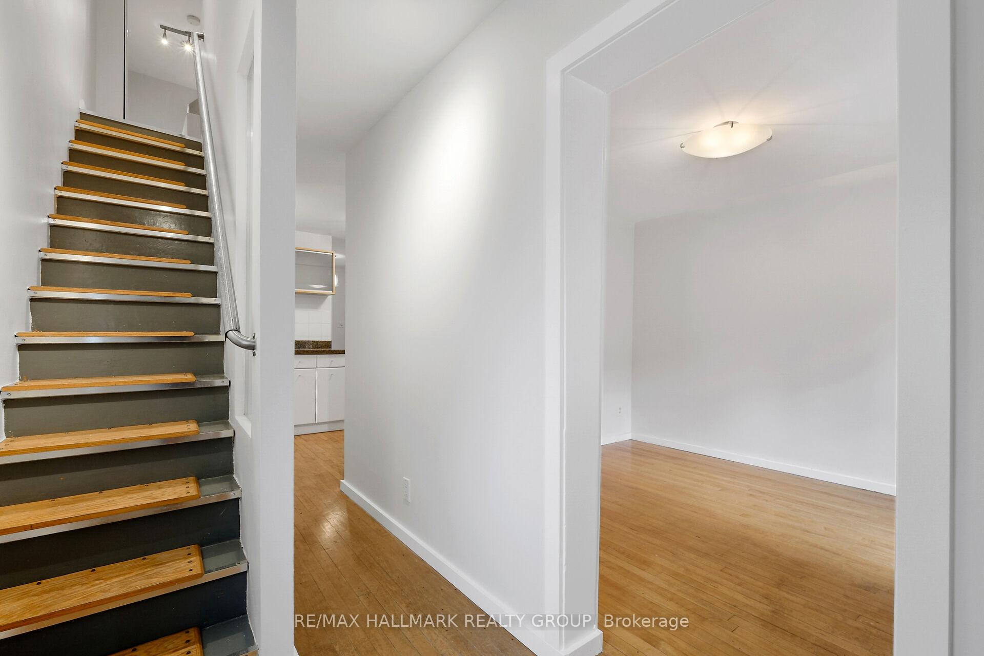 Photo 4 of 1 Taylor Lane, Ottawa, New Edinburgh — HOMEH