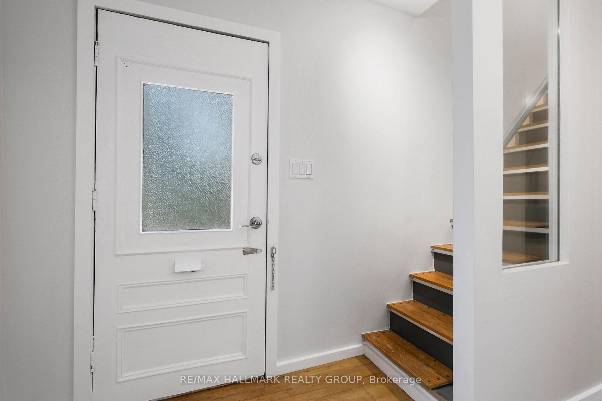 Photo 5 of 1 Taylor Lane, Ottawa, New Edinburgh — HOMEH