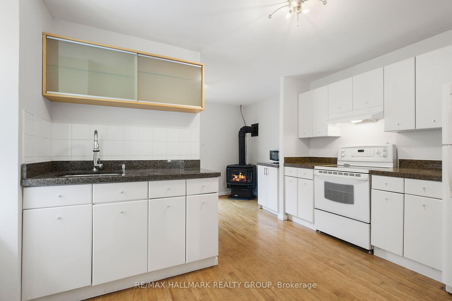 Photo 9 of 1 Taylor Lane, Ottawa, New Edinburgh — HOMEH