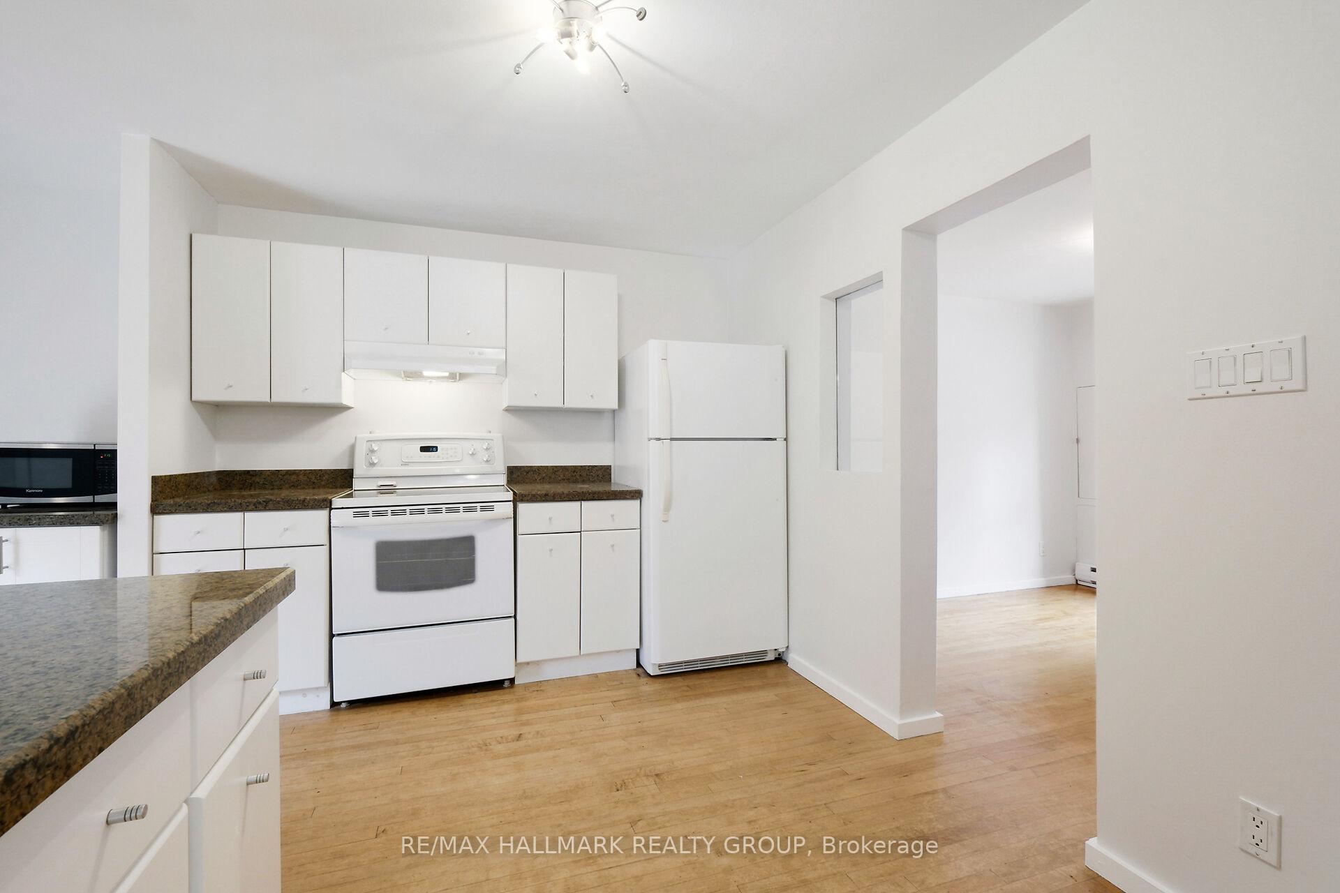 Photo 10 of 1 Taylor Lane, Ottawa, New Edinburgh — HOMEH
