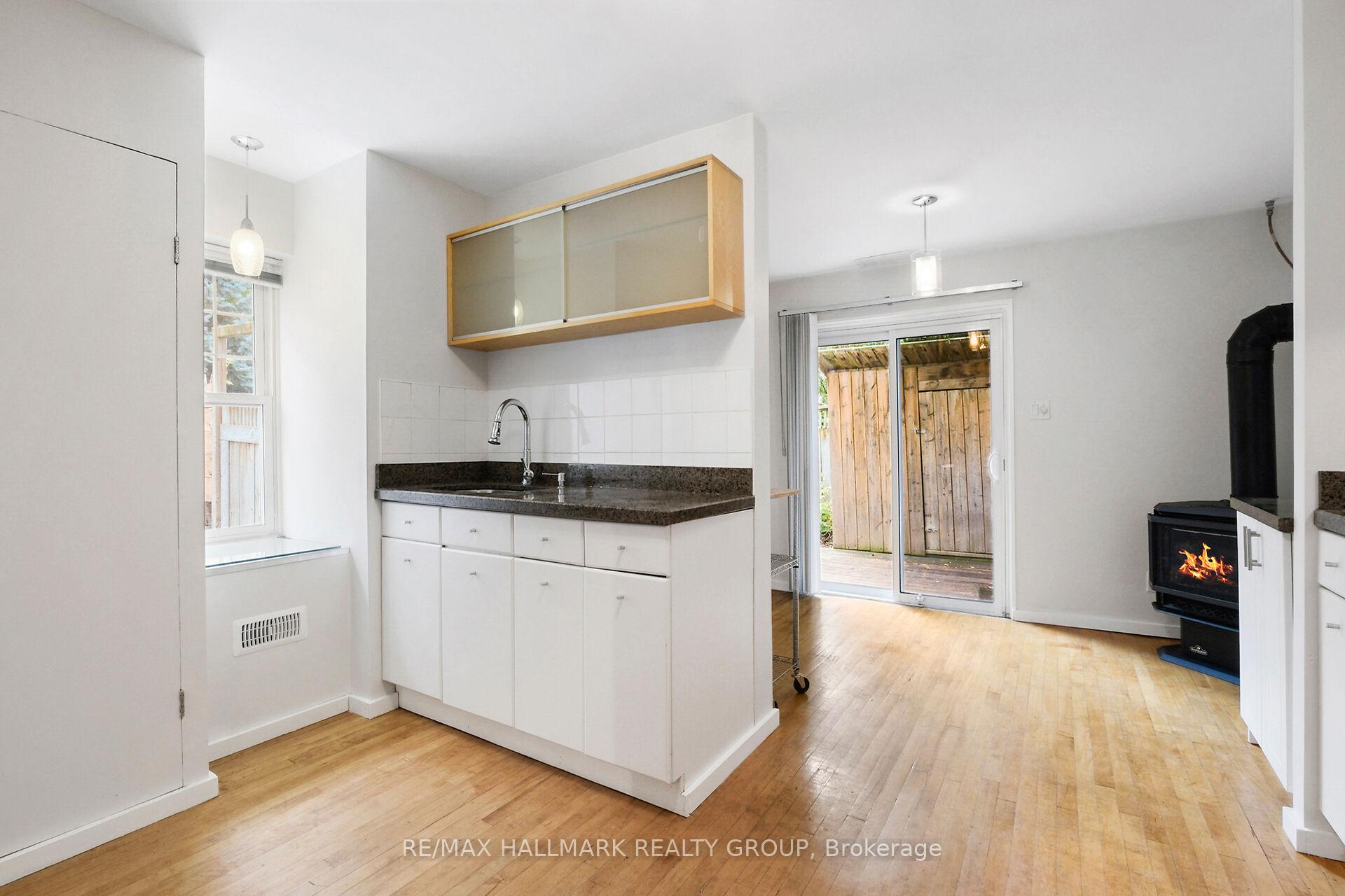 Photo 11 of 1 Taylor Lane, Ottawa, New Edinburgh — HOMEH