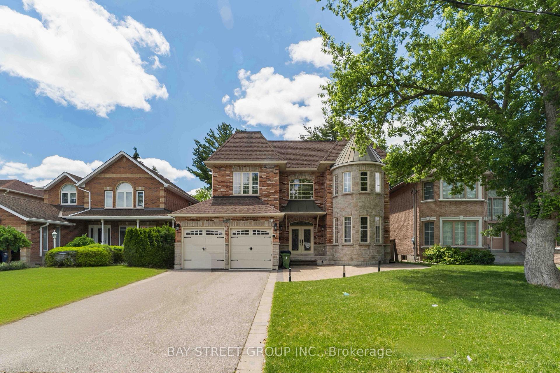 Photo 2 of 24 Murray Avenue, Scarborough, Agincourt South-Malvern West — HOMEH