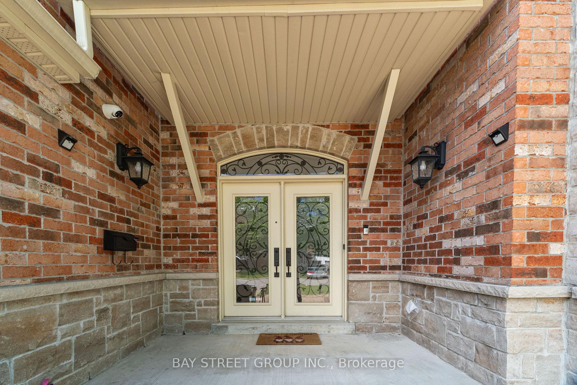 Photo 3 of 24 Murray Avenue, Scarborough, Agincourt South-Malvern West — HOMEH