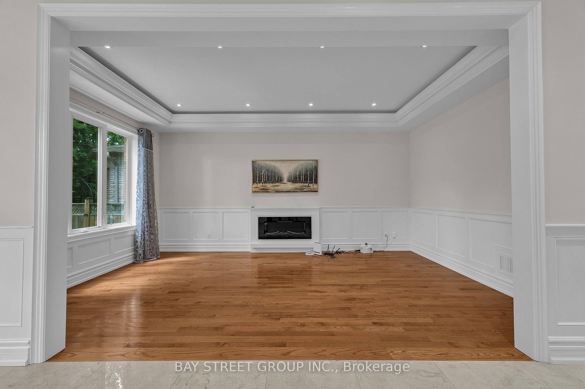 Photo 13 of 24 Murray Avenue, Scarborough, Agincourt South-Malvern West — HOMEH