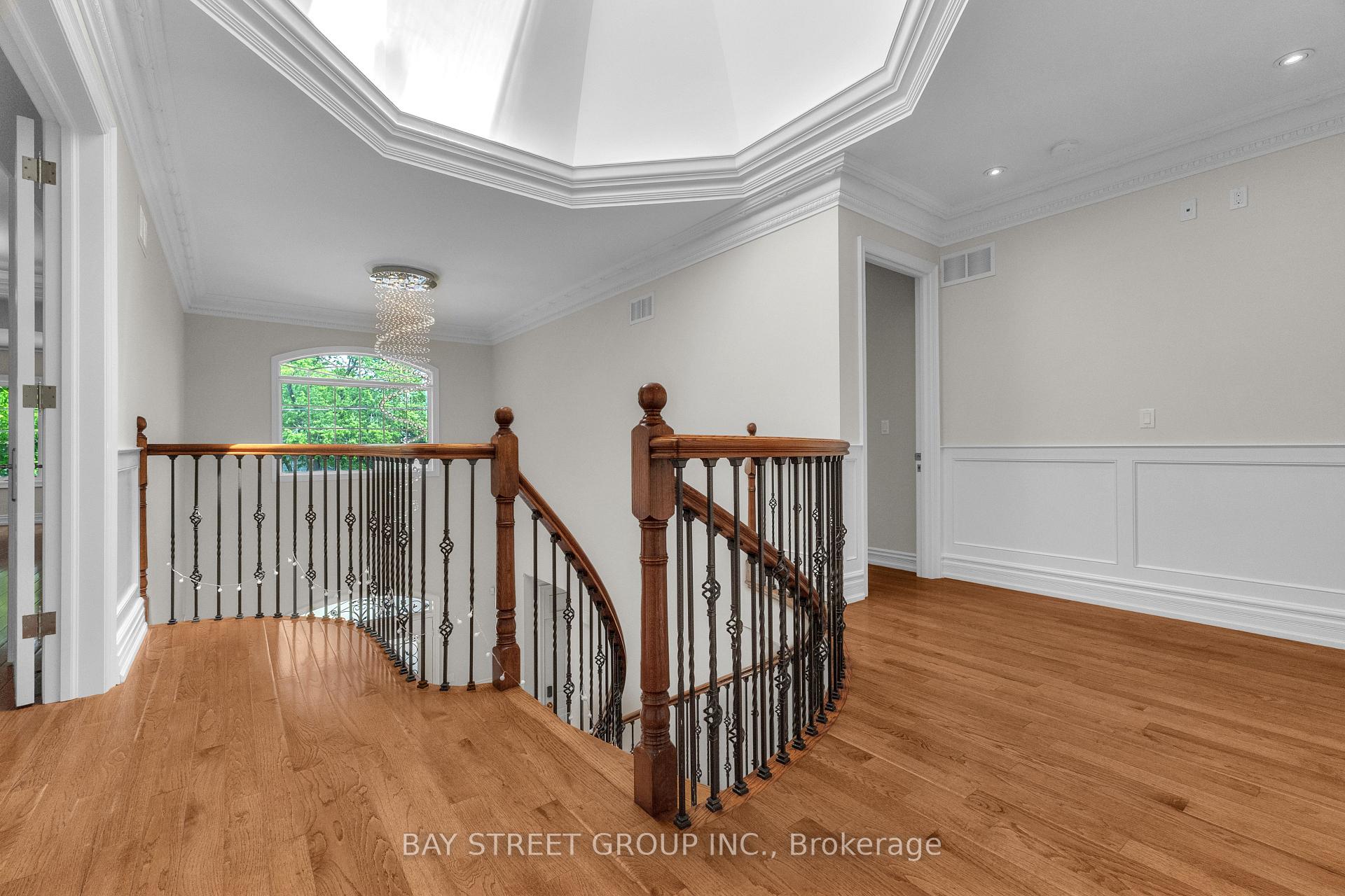 Photo 14 of 24 Murray Avenue, Scarborough, Agincourt South-Malvern West — HOMEH