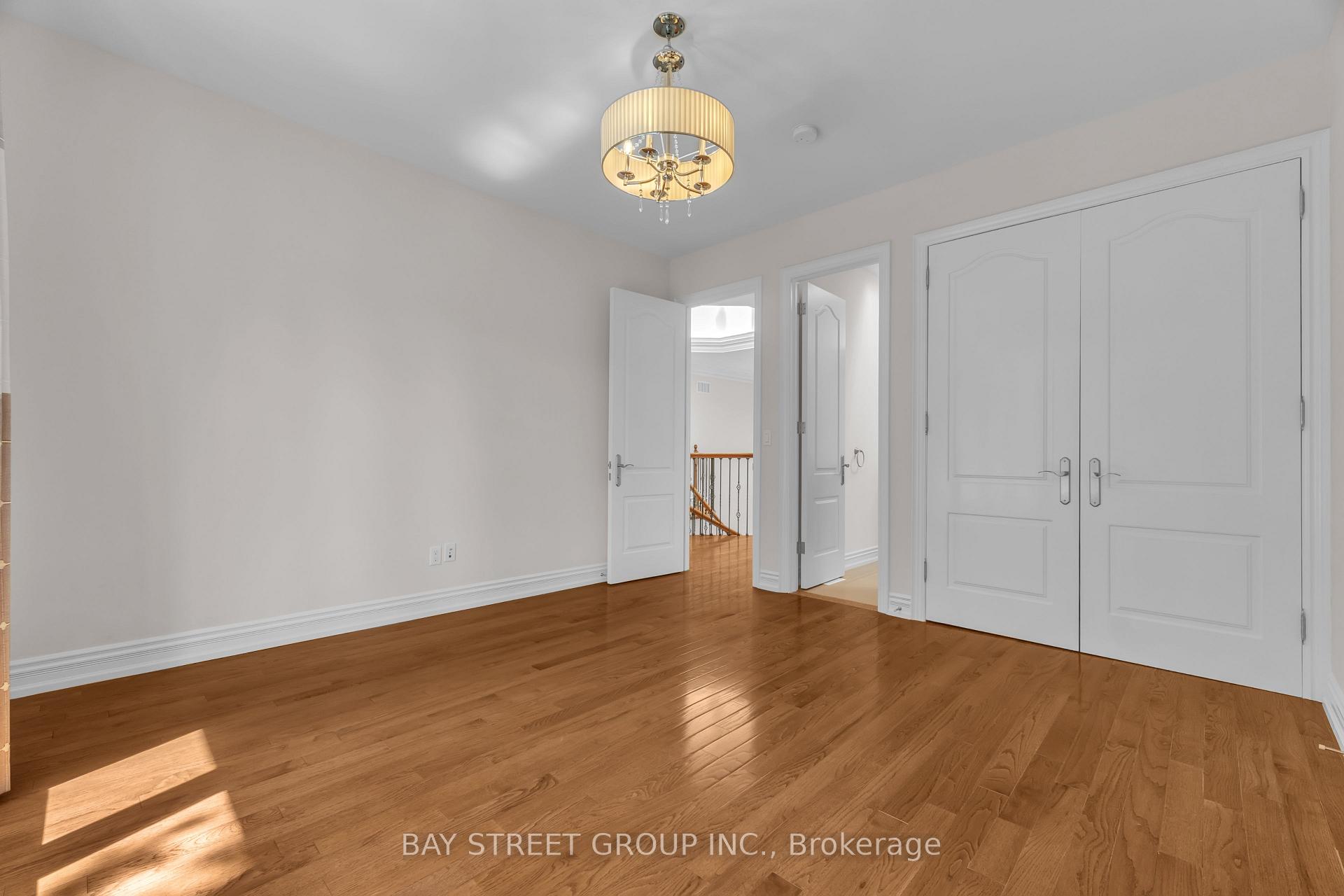 Photo 18 of 24 Murray Avenue, Scarborough, Agincourt South-Malvern West — HOMEH
