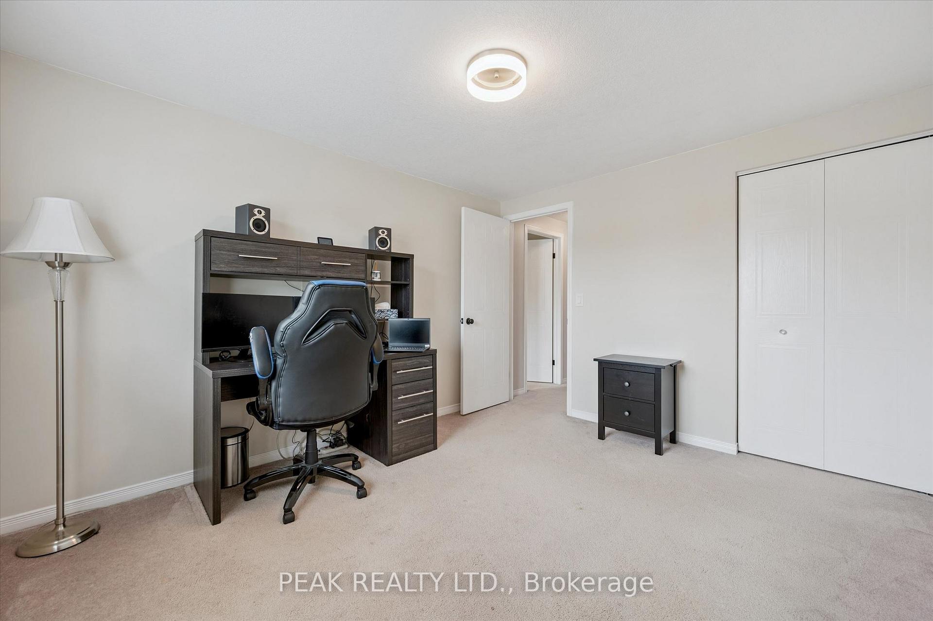 Photo 22 of 183 Dalecroft Place, Waterloo, Columbia Forest — HOMEH