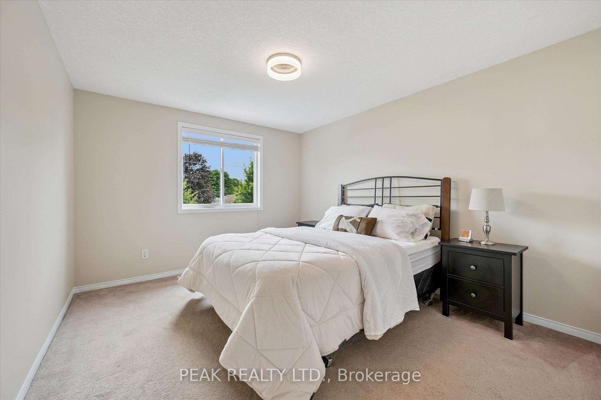Photo 23 of 183 Dalecroft Place, Waterloo, Columbia Forest — HOMEH
