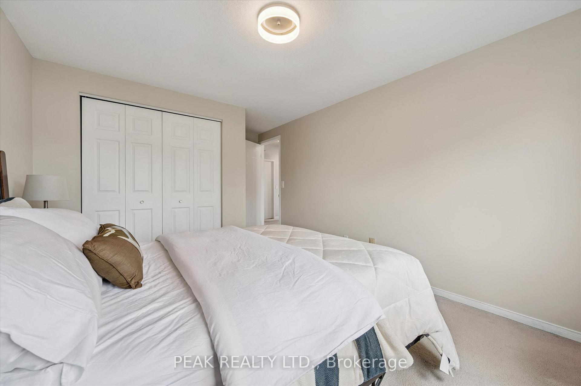 Photo 24 of 183 Dalecroft Place, Waterloo, Columbia Forest — HOMEH