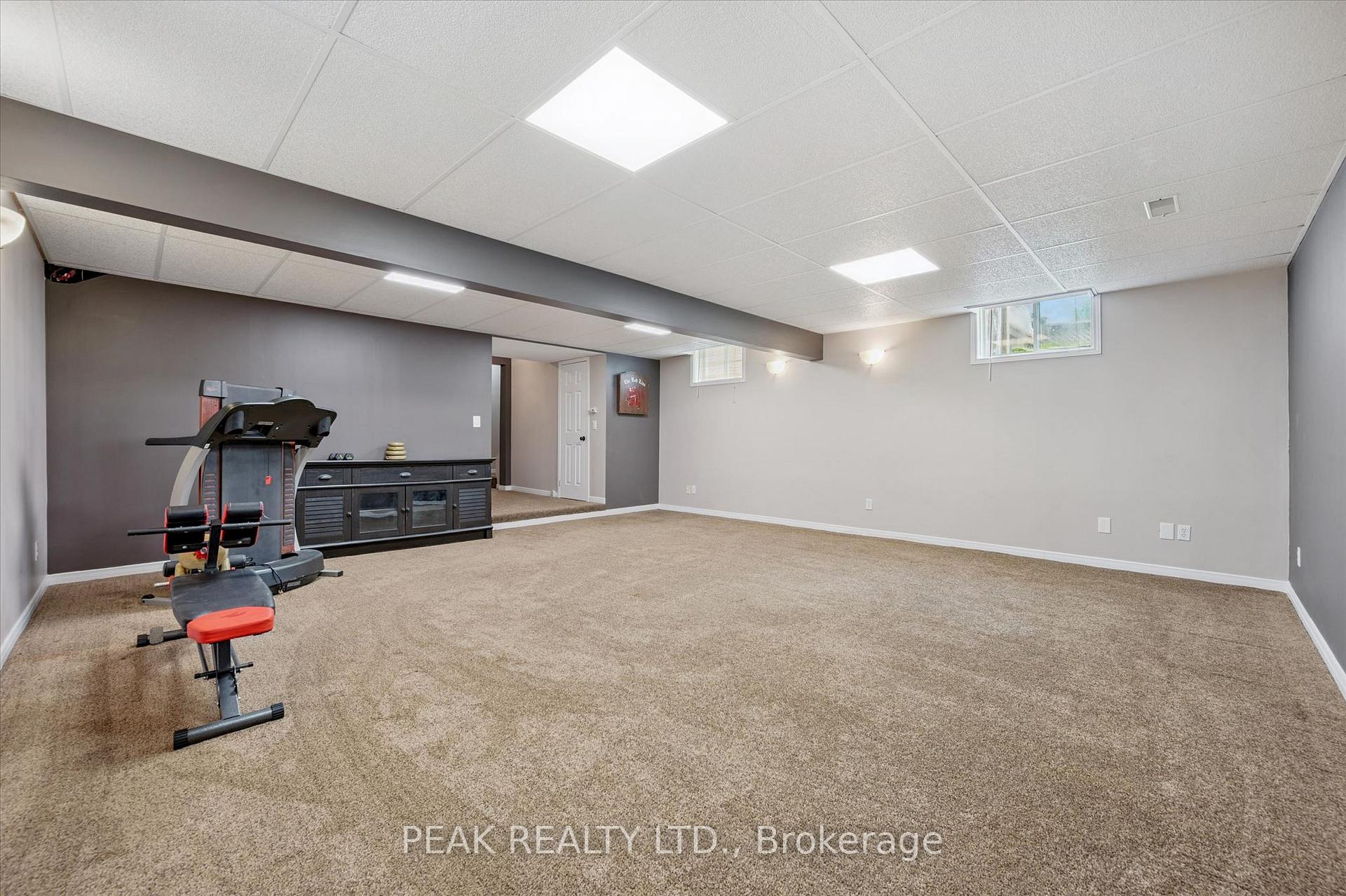 Photo 32 of 183 Dalecroft Place, Waterloo, Columbia Forest — HOMEH