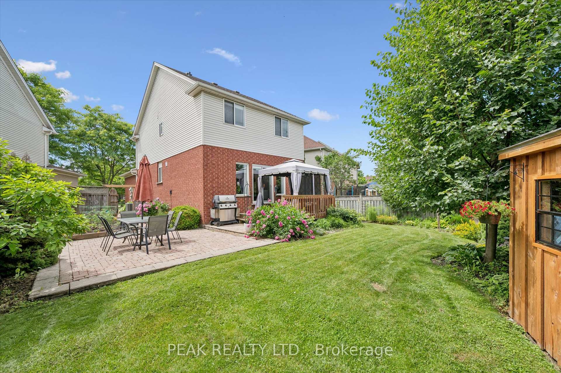 Photo 35 of 183 Dalecroft Place, Waterloo, Columbia Forest — HOMEH