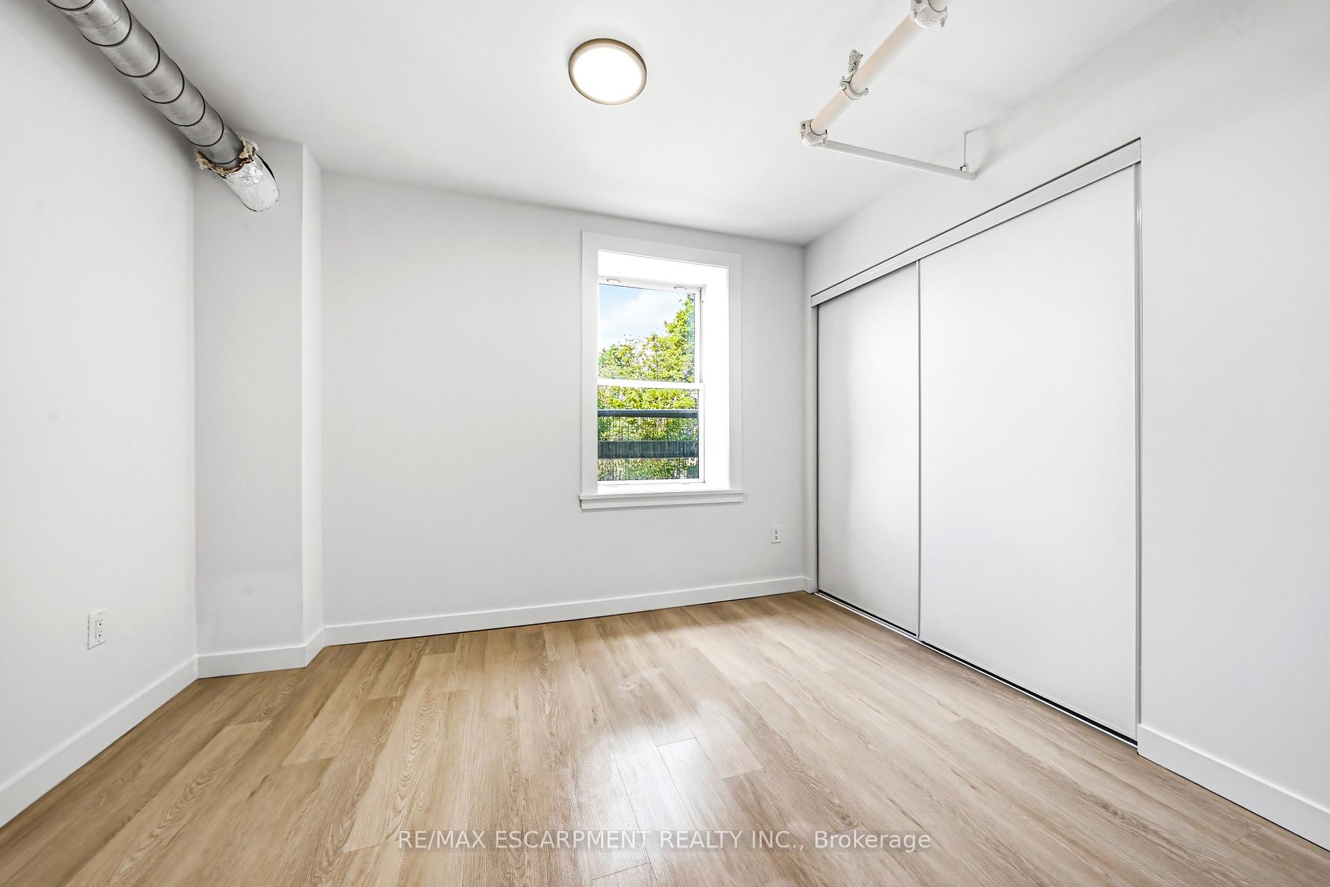 Photo 6 of Unit 103, 325 James Street S, Hamilton, Corktown — HOMEH