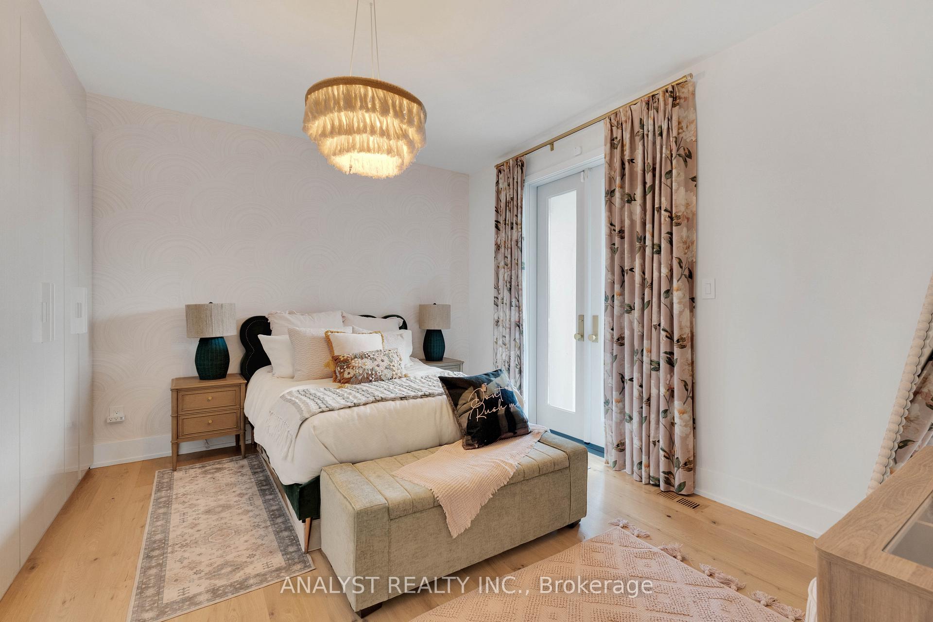 Photo 14 of 29 Bindertwine Boulevard, Vaughan, Kleinburg — HOMEH