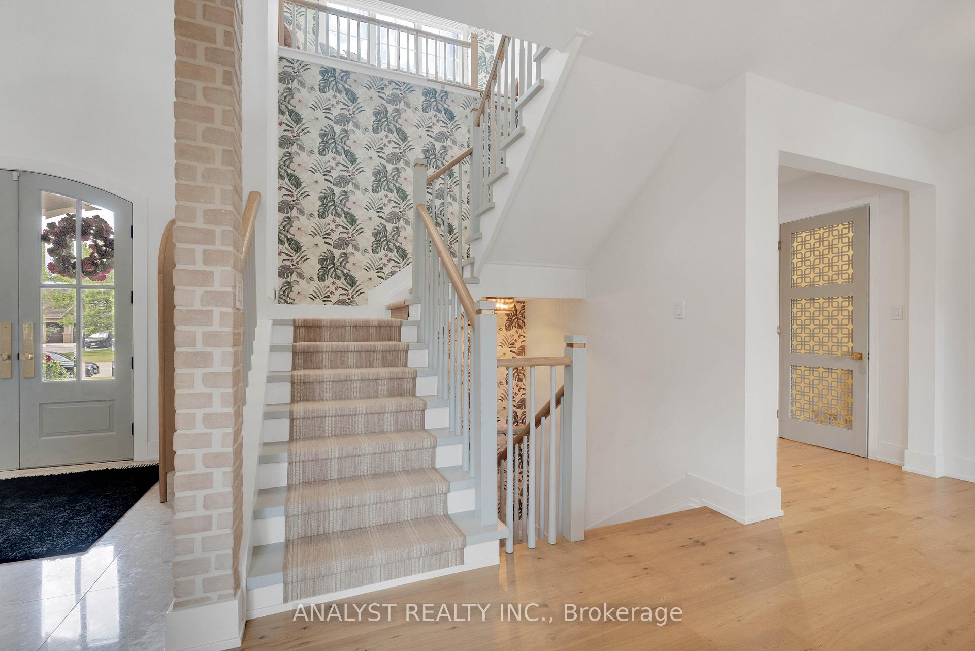 Photo 16 of 29 Bindertwine Boulevard, Vaughan, Kleinburg — HOMEH
