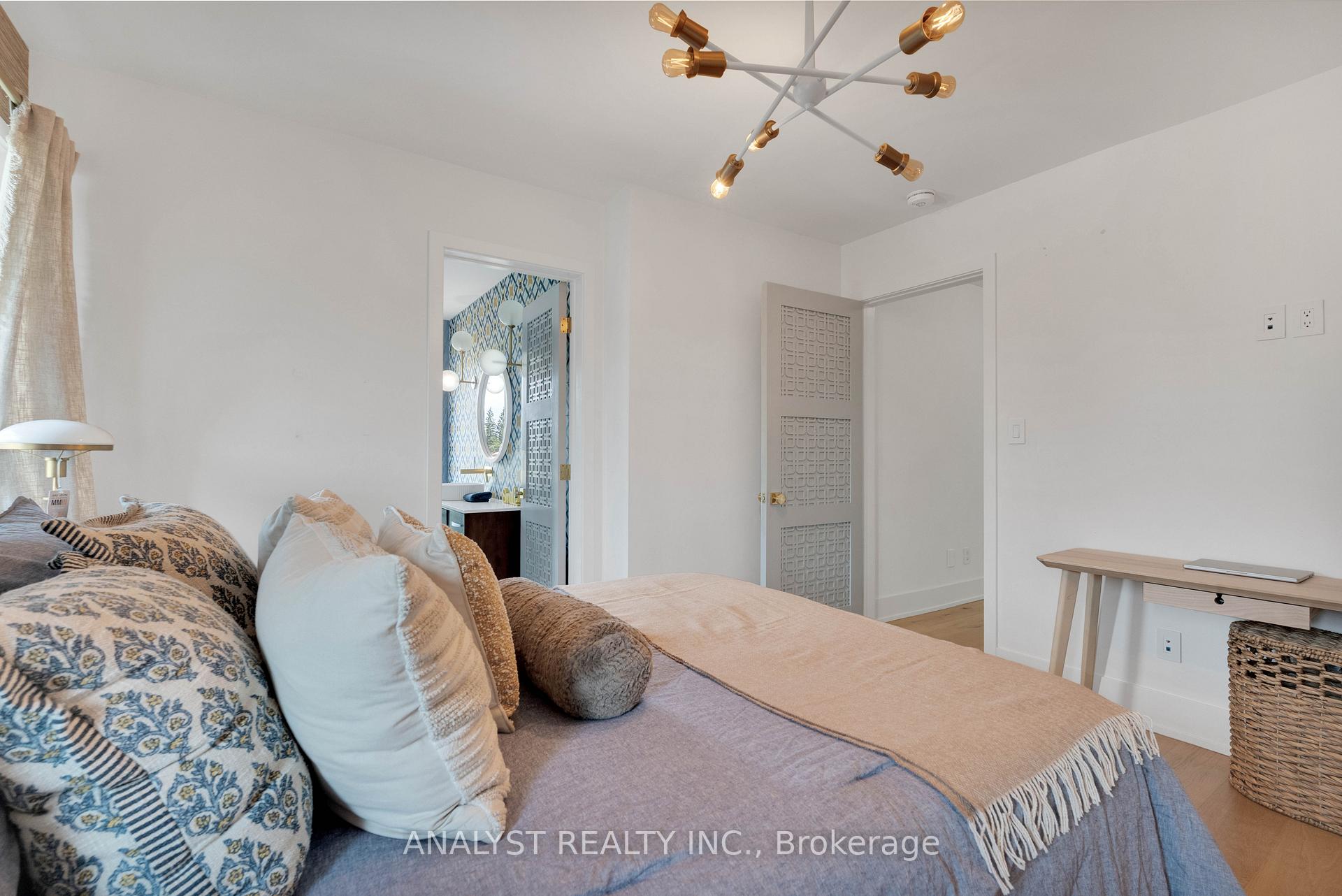 Photo 26 of 29 Bindertwine Boulevard, Vaughan, Kleinburg — HOMEH