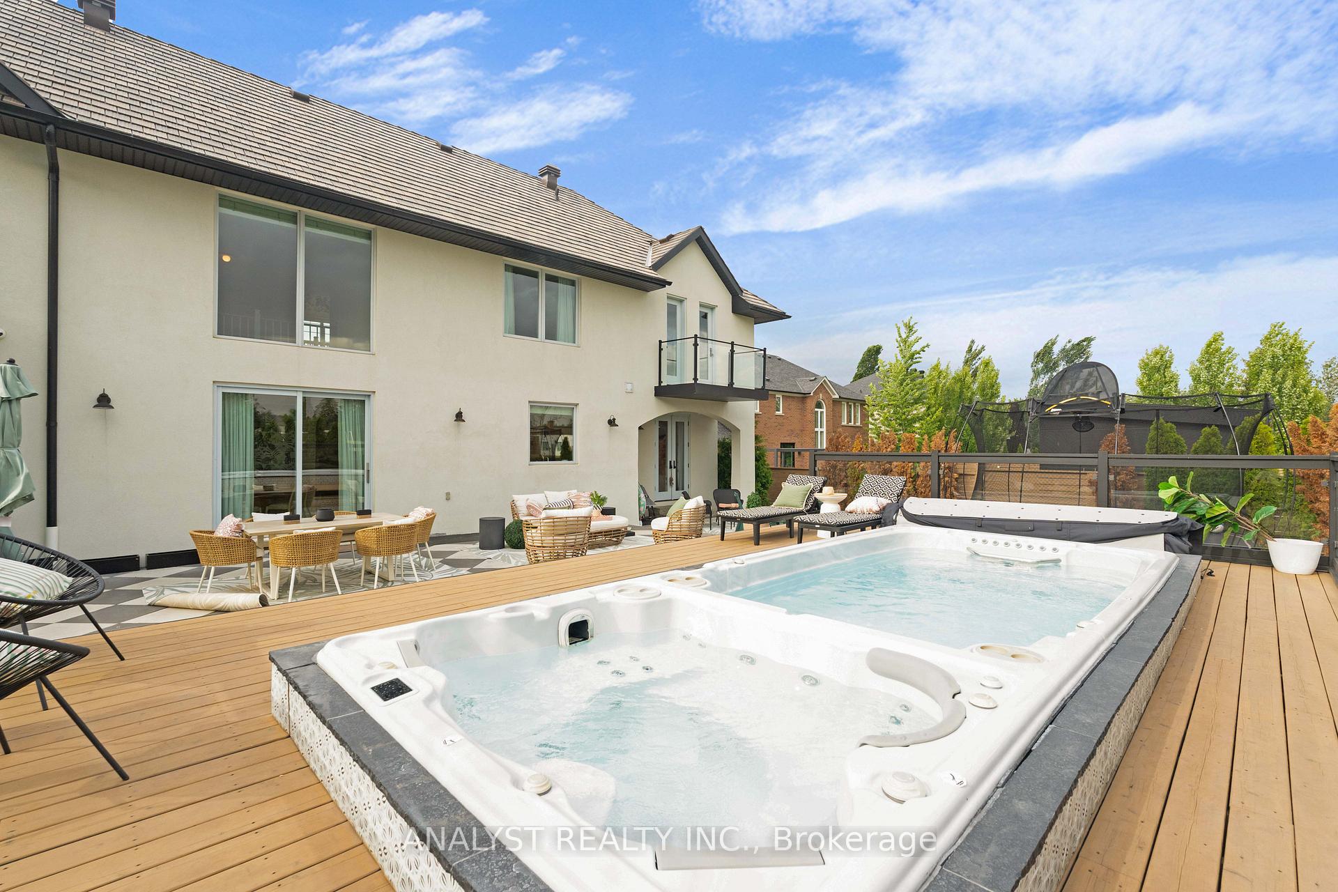 Photo 45 of 29 Bindertwine Boulevard, Vaughan, Kleinburg — HOMEH