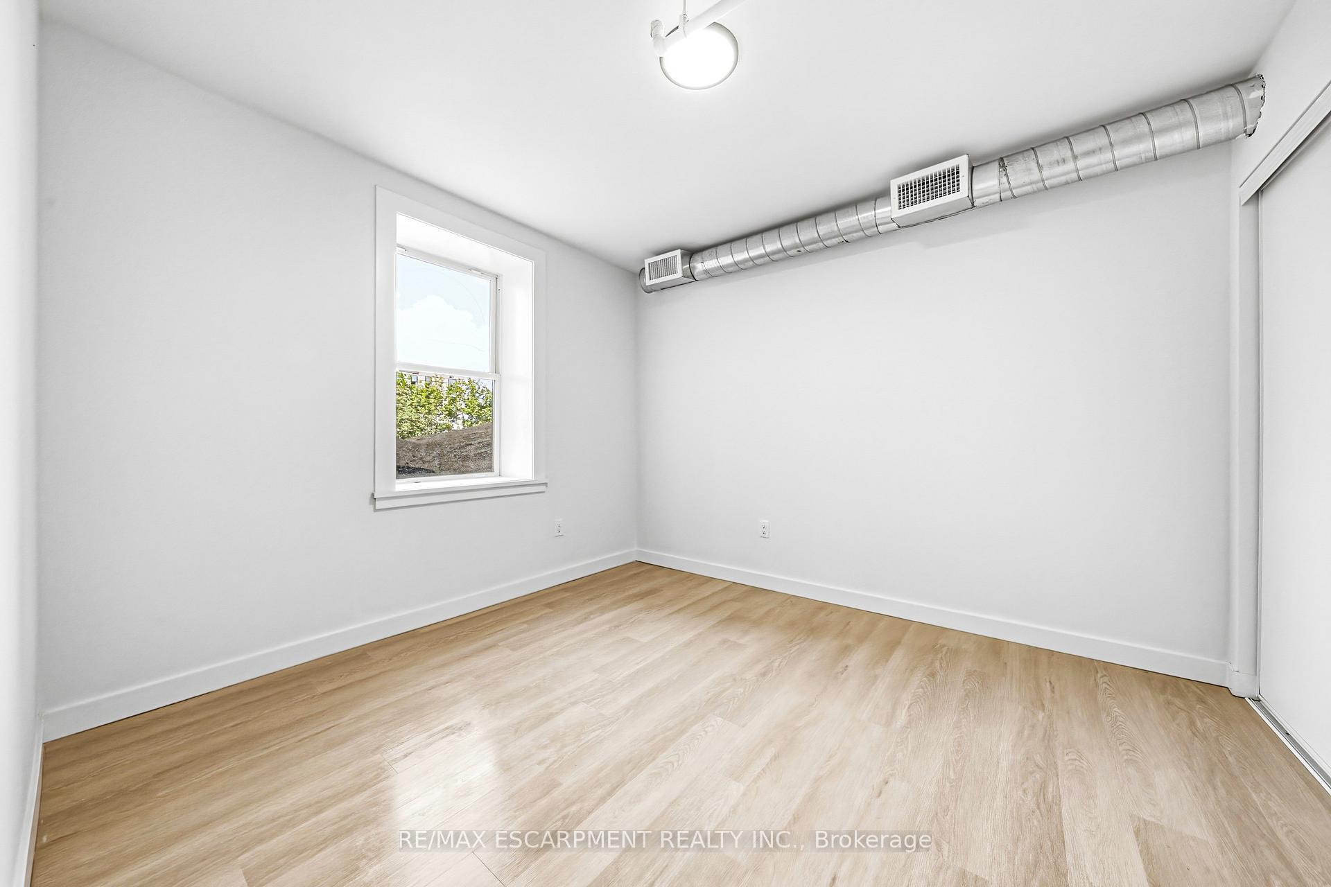 Photo 7 of Unit 105, 325 James Street S, Hamilton, Corktown — HOMEH