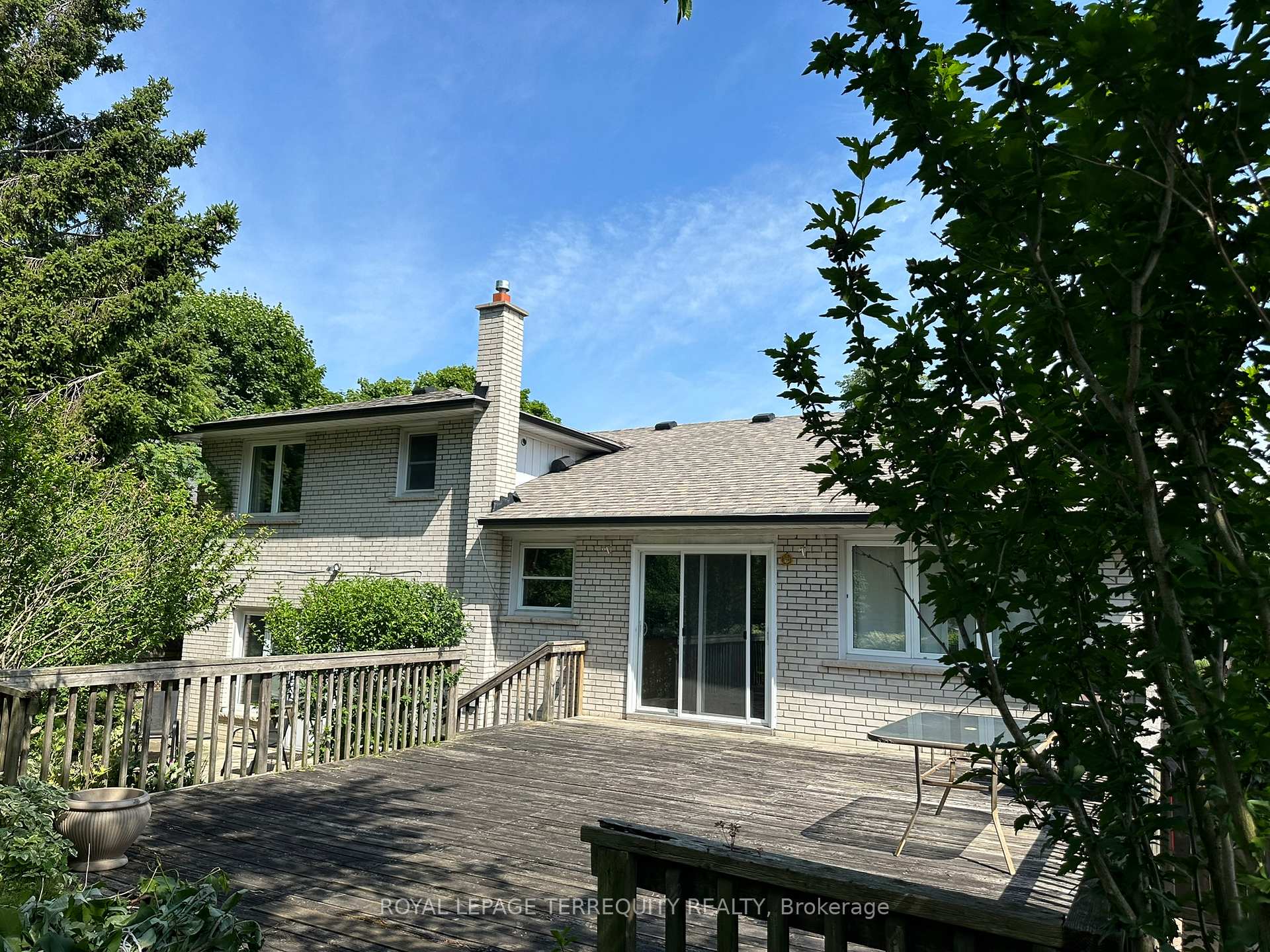 Photo 24 of Unit Main/Upper, 5 Hunting Ridge, Etobicoke, Willowridge-Martingrove-Richview — HOMEH