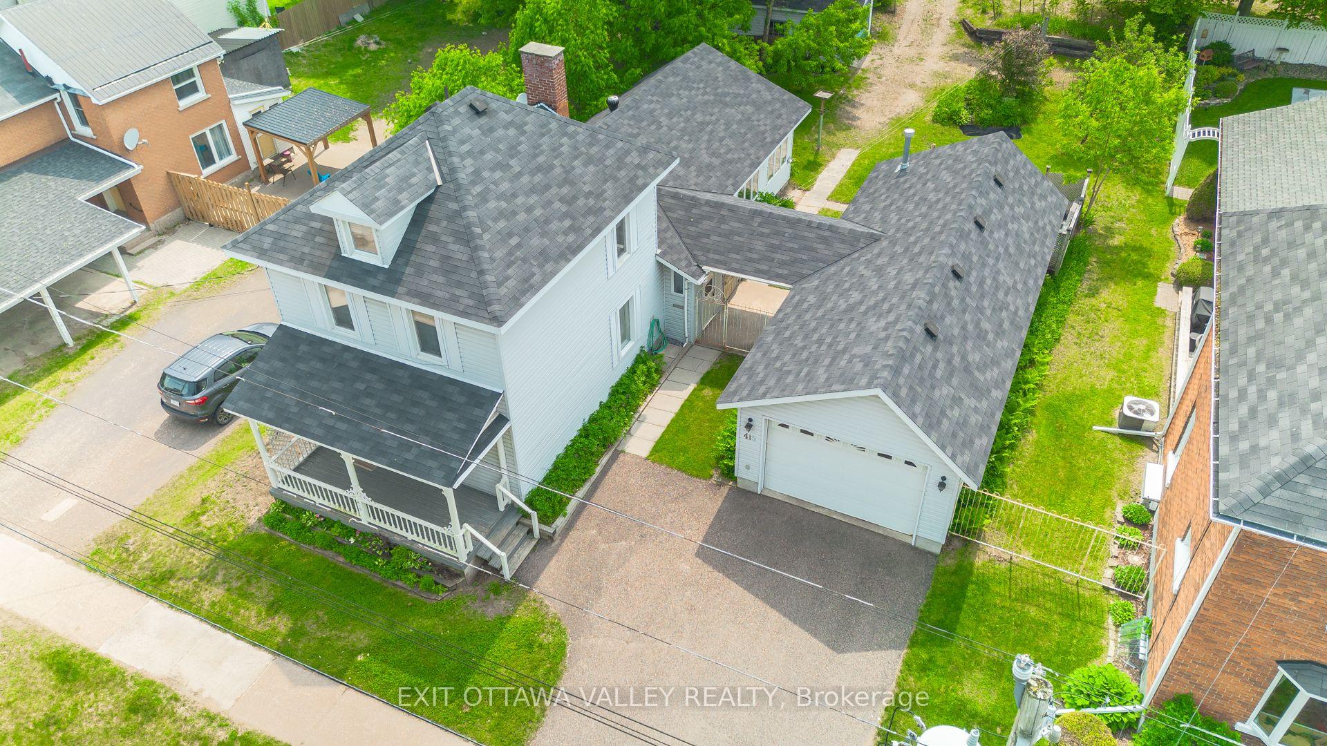 Photo 2 of 415 Trafalgar Road, Pembroke, Pembroke — HOMEH