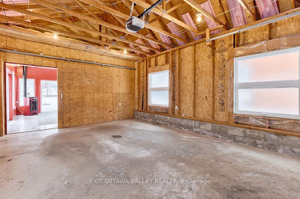 Photo 34 of 415 Trafalgar Road, Pembroke, Pembroke — HOMEH