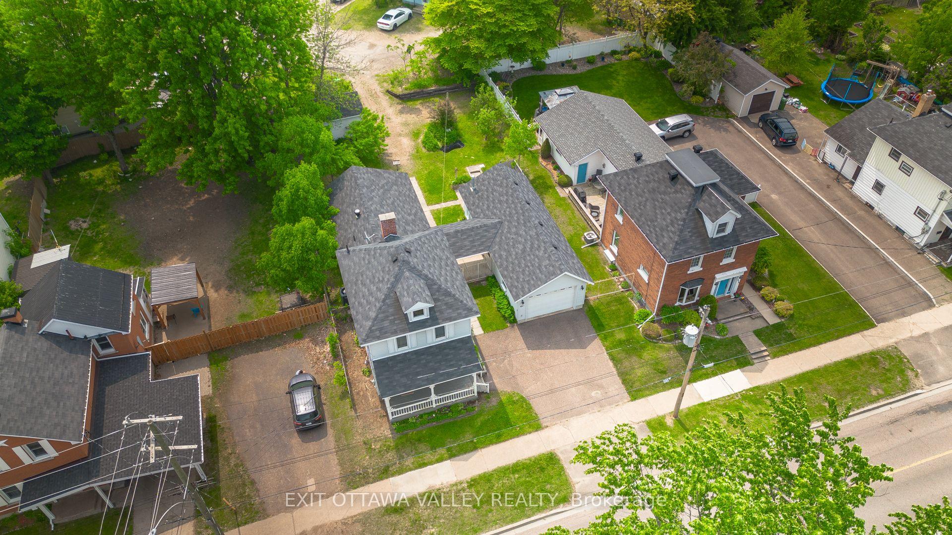 Photo 35 of 415 Trafalgar Road, Pembroke, Pembroke — HOMEH