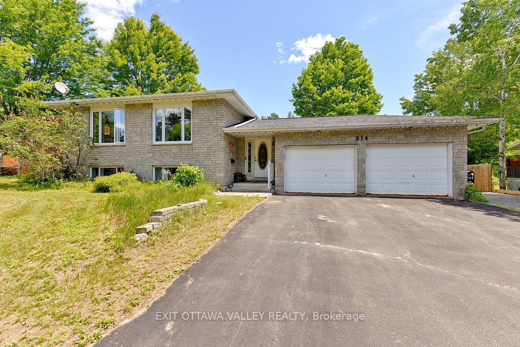 Photo 6 of 314 Carla Street, Petawawa, Petawawa — HOMEH