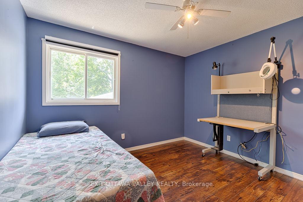 Photo 18 of 314 Carla Street, Petawawa, Petawawa — HOMEH