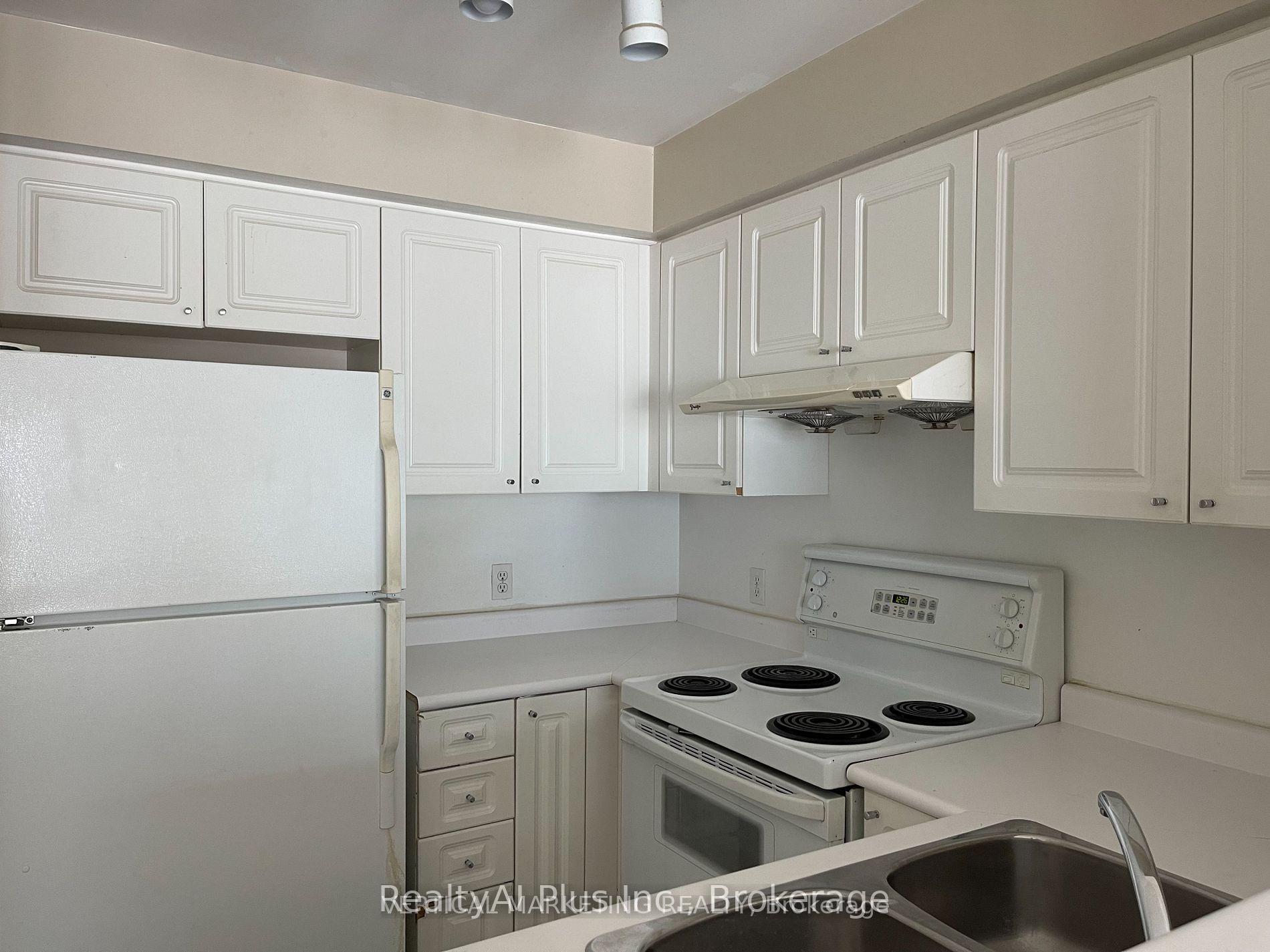 Photo 6 of Unit 701, 11 Lee Centre Drive, Scarborough, Woburn — HOMEH