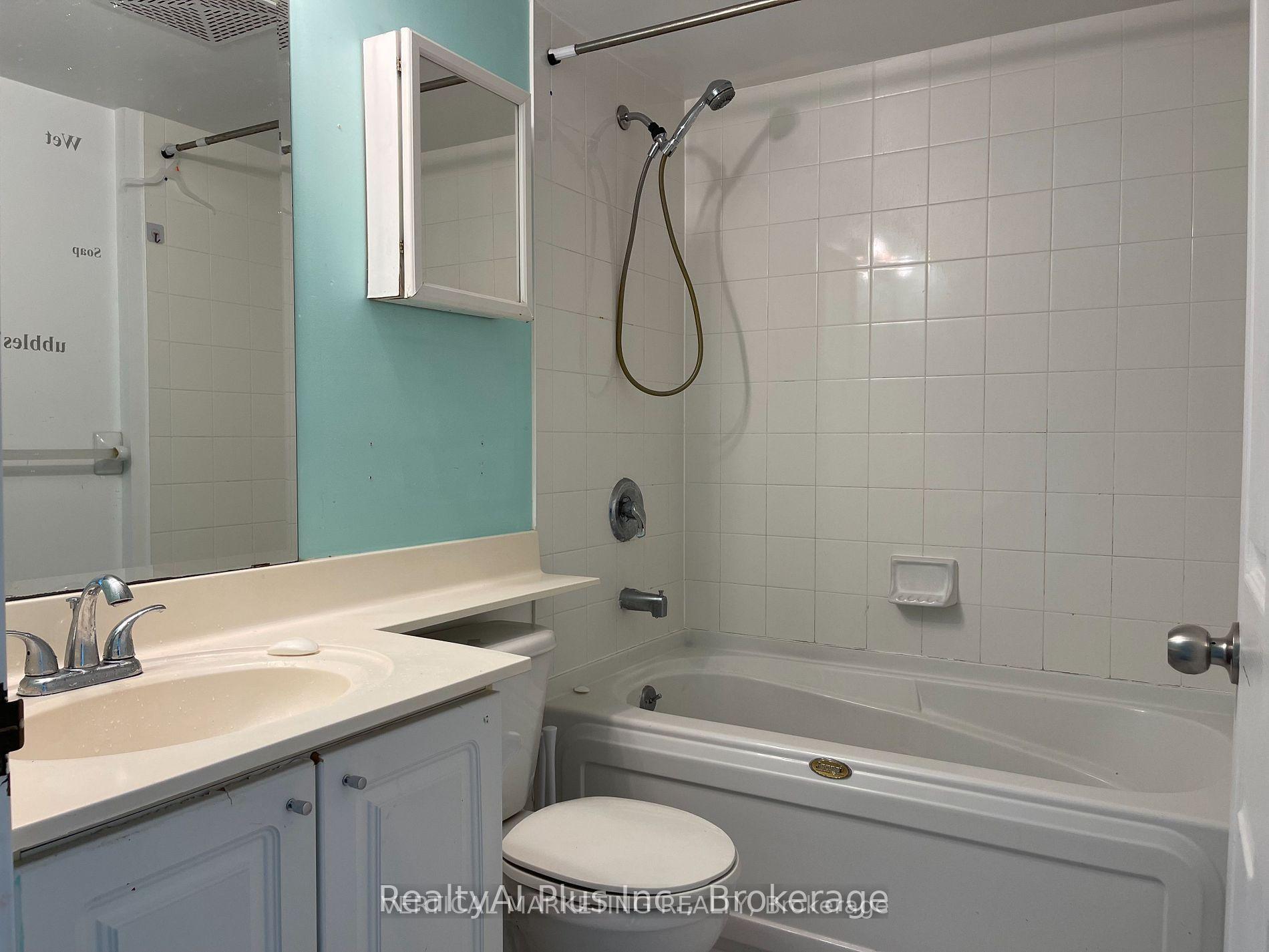 Photo 12 of Unit 701, 11 Lee Centre Drive, Scarborough, Woburn — HOMEH