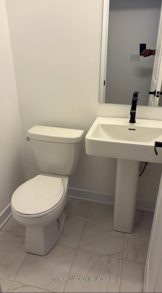 Photo 5 of Unit 11, 527 Big Bay Point Road, Barrie, Painswick South — HOMEH