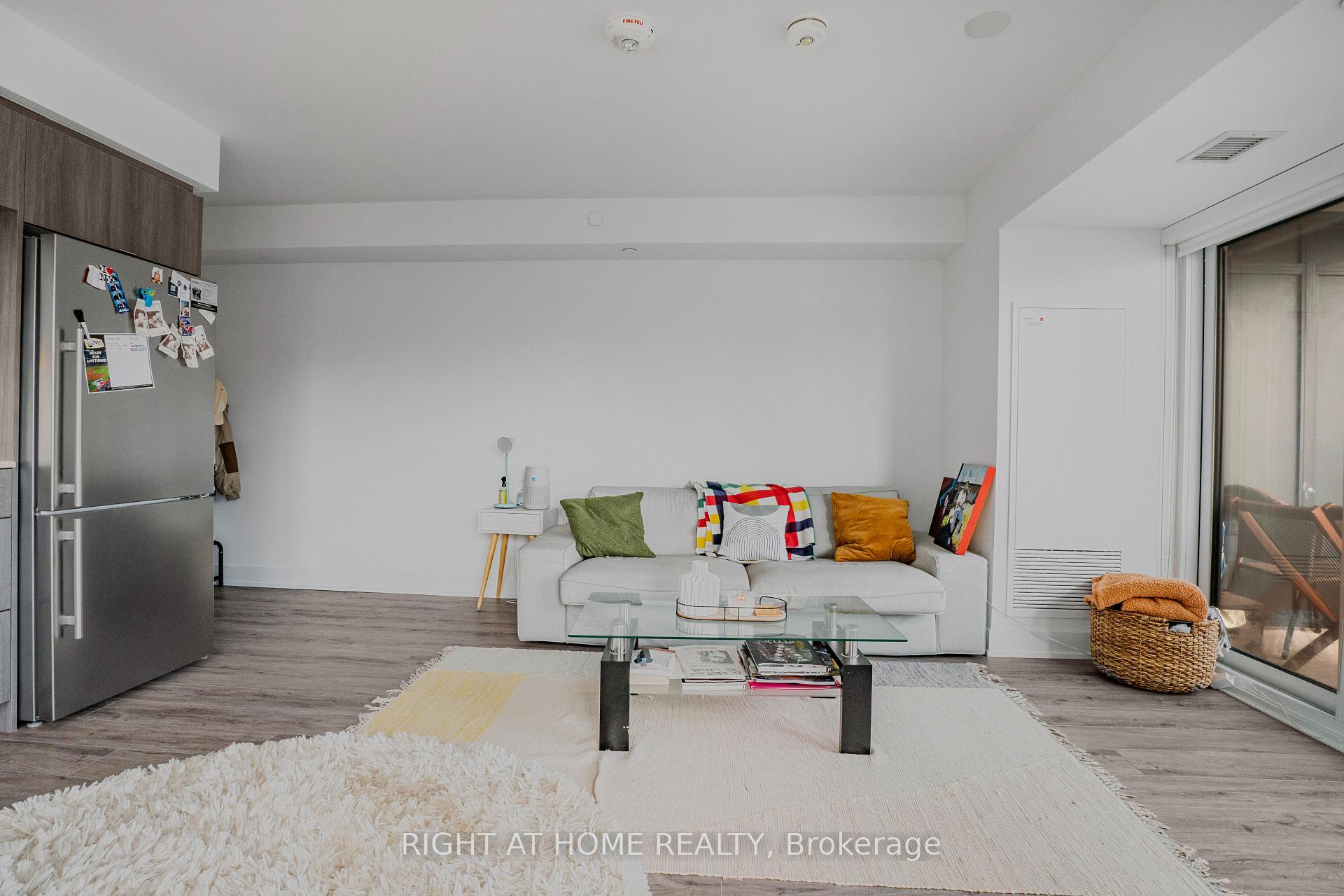Photo 6 of Unit 1922, 585 Bloor Street E, Toronto, North St. James Town — HOMEH