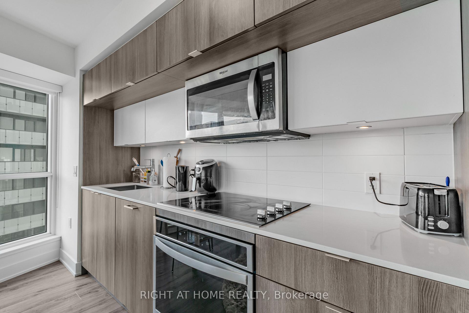 Photo 11 of Unit 1922, 585 Bloor Street E, Toronto, North St. James Town — HOMEH
