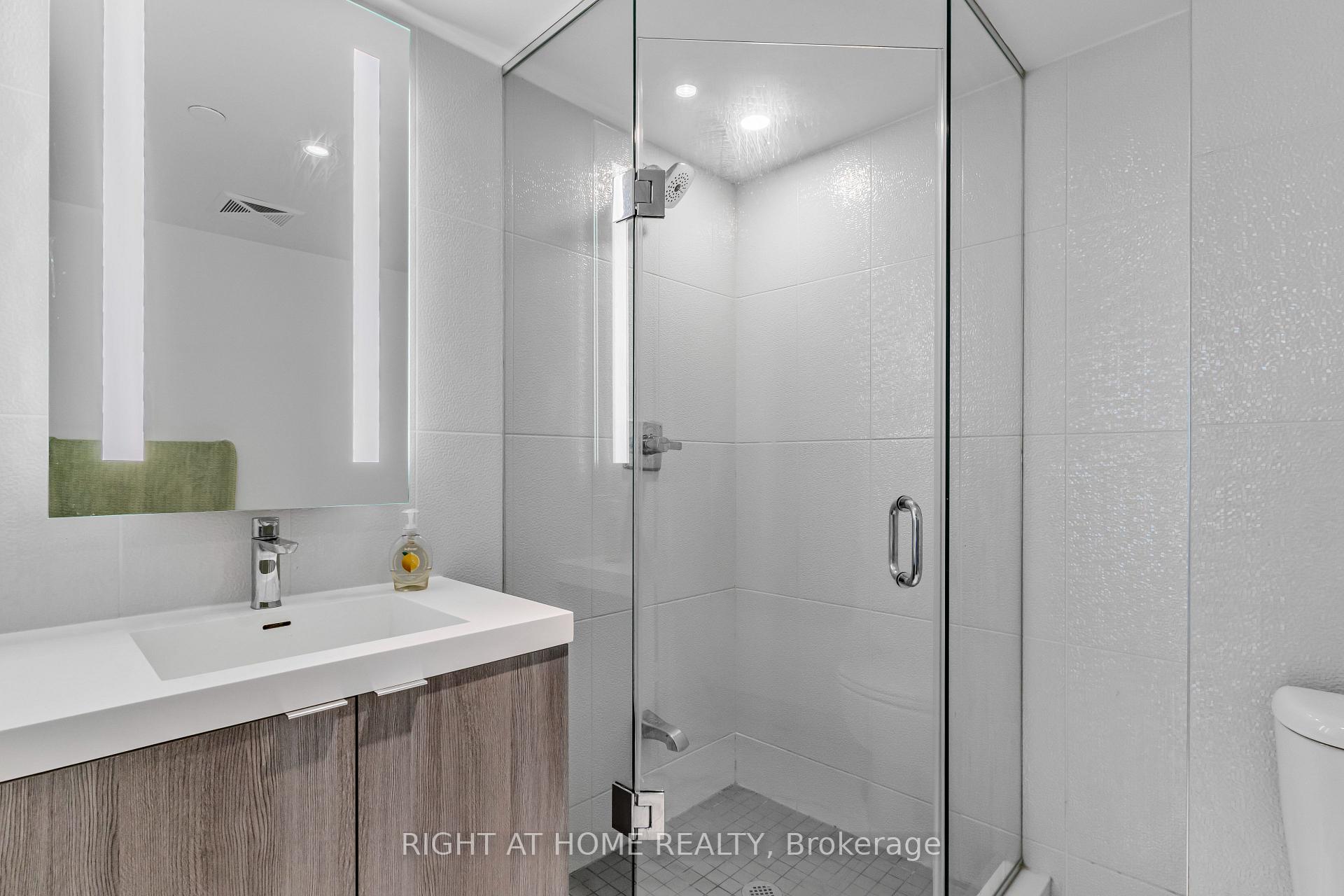Photo 17 of Unit 1922, 585 Bloor Street E, Toronto, North St. James Town — HOMEH