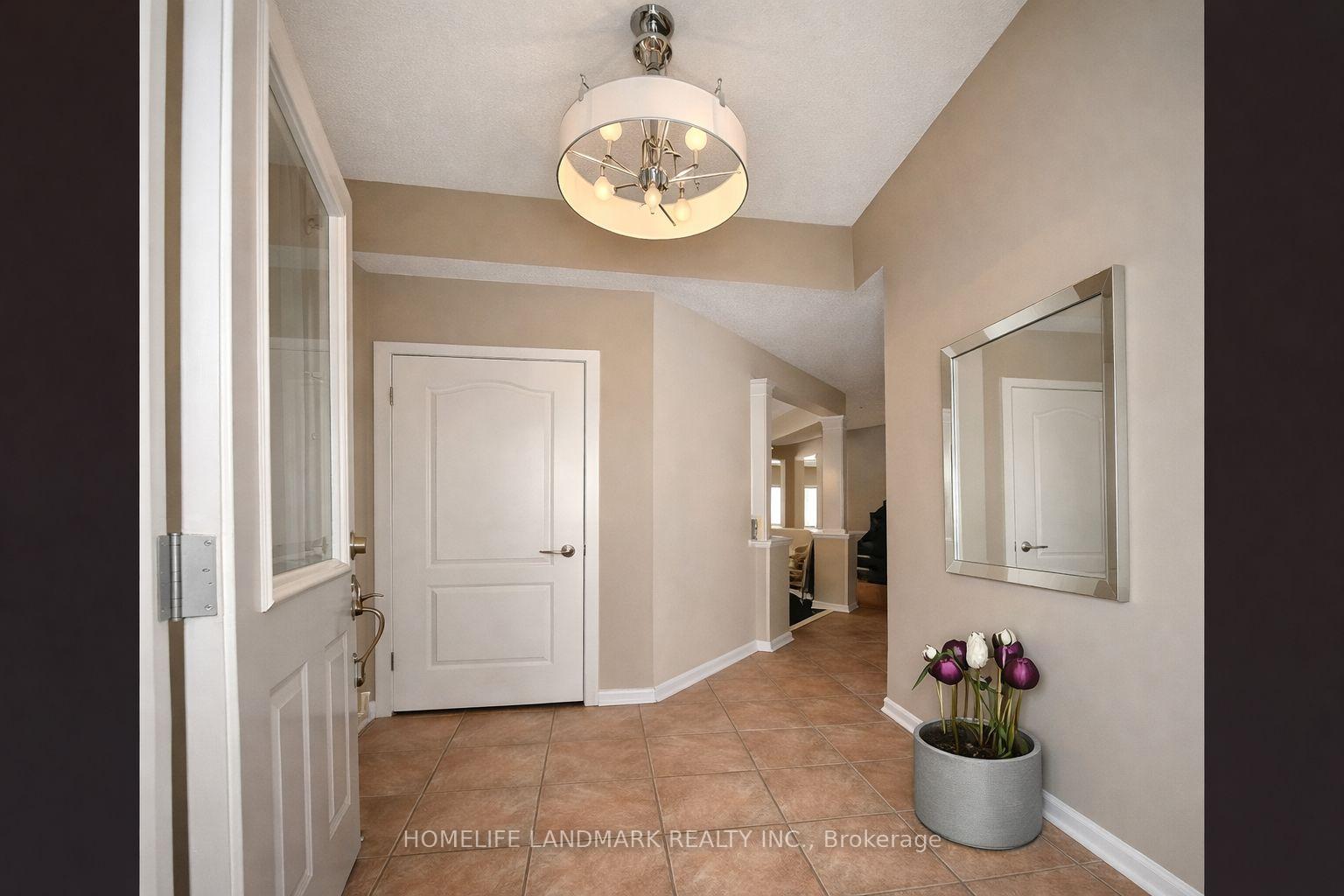 Photo 5 of 152 Mavrinac Boulevard, Aurora, Bayview Northeast — HOMEH