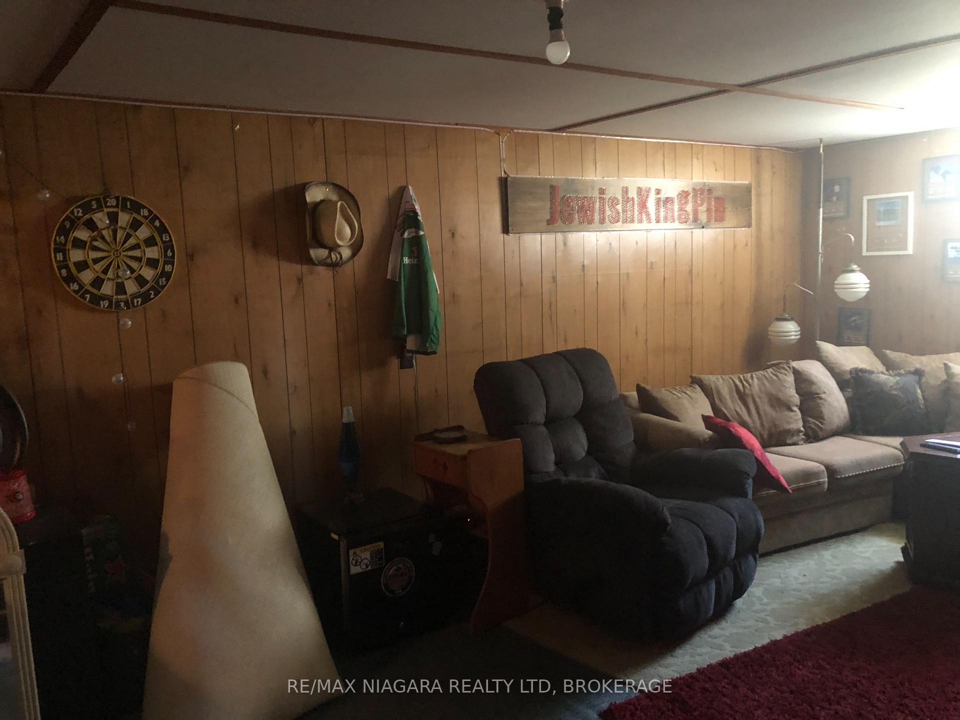 Photo 16 of 97 Shakespeare Avenue, St. Catharines, Haig — HOMEH