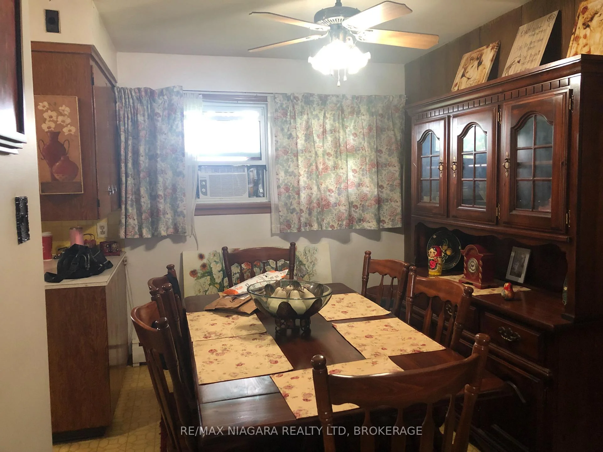 Photo 10 of 97 Shakespeare Avenue, St. Catharines, Haig — HOMEH