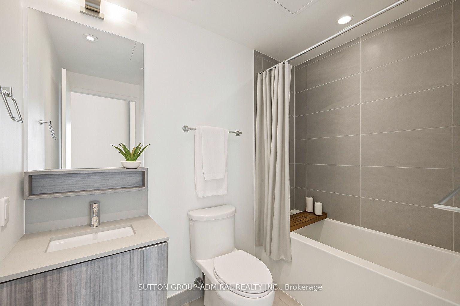 Photo 12 of Unit 5002, 5 Buttermill Avenue, Vaughan, Vaughan Corporate Centre — HOMEH