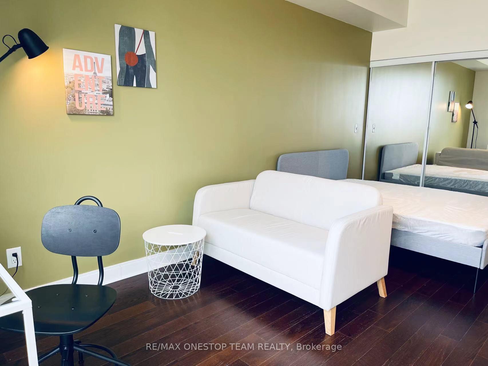Photo 4 of Unit 2110, 1 Scott Street, Toronto, Waterfront Communities — HOMEH