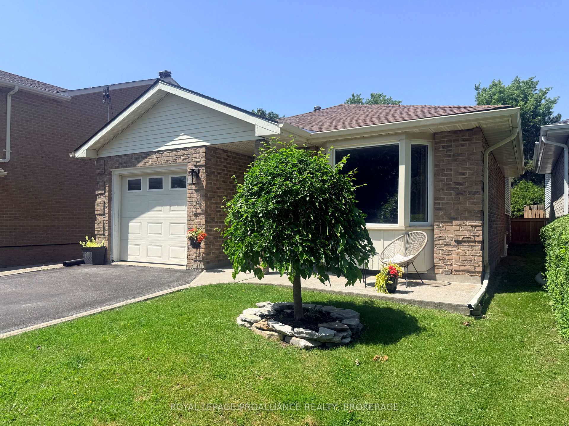 Front of 16 Grenadier Drive