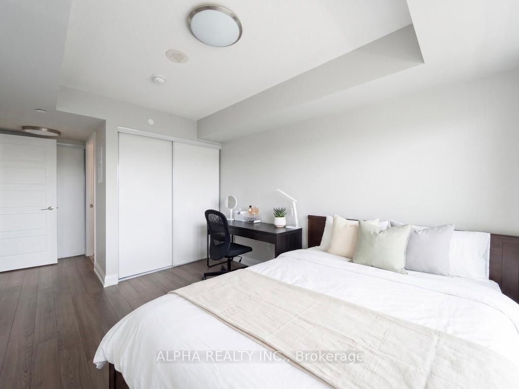 Photo 6 of Unit 1106, 15 Water Walk Drive, Markham, Unionville — HOMEH