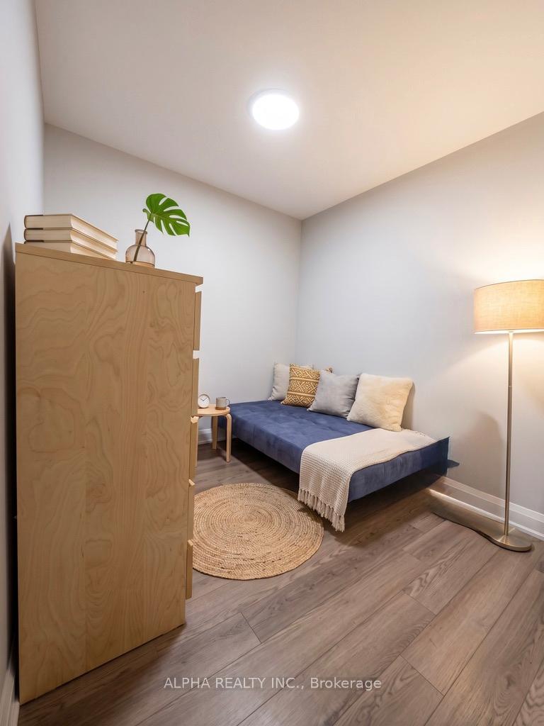 Photo 7 of Unit 1106, 15 Water Walk Drive, Markham, Unionville — HOMEH