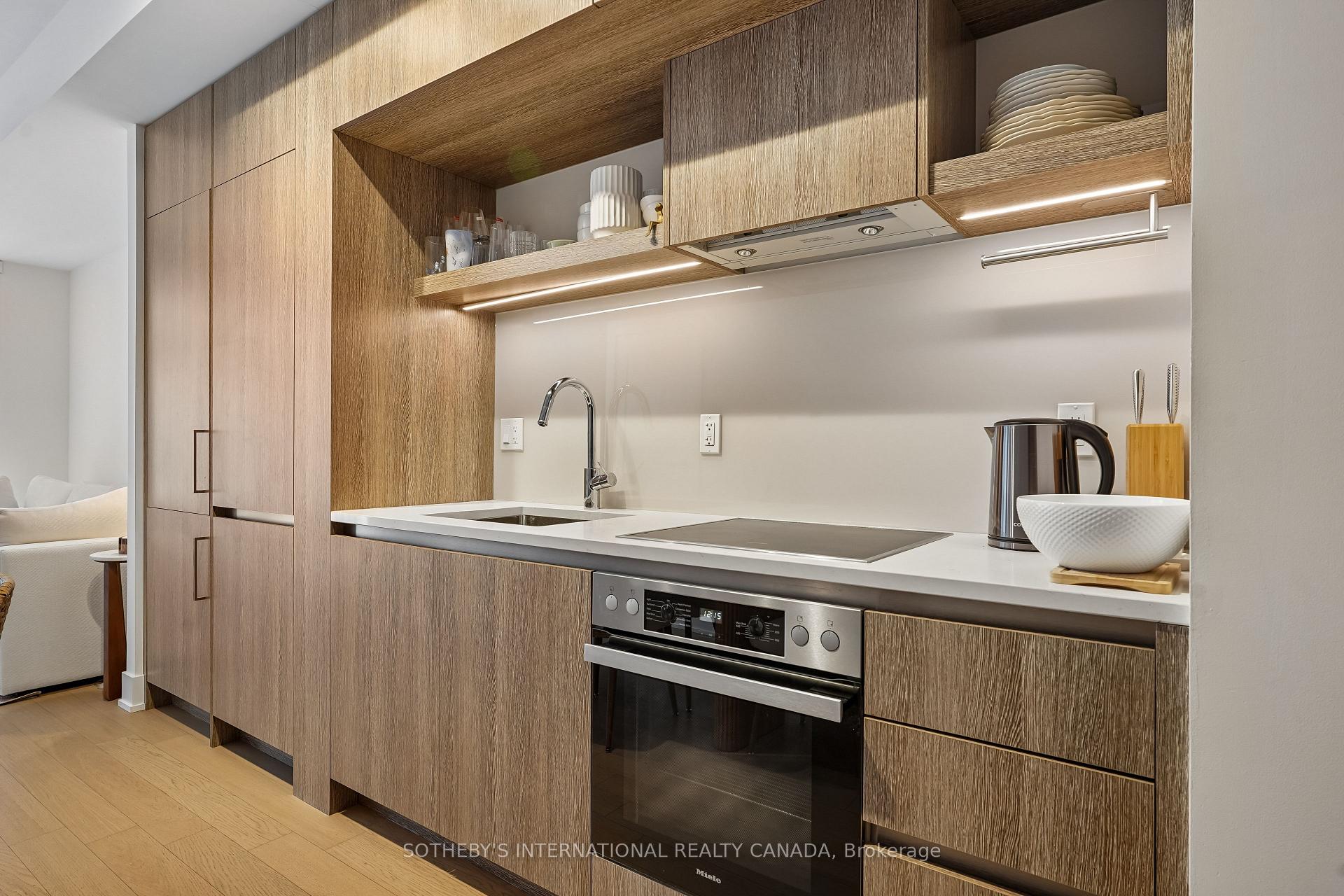 Photo 4 of Unit 509, 6 Jackes Avenue, Toronto, Rosedale-Moore Park — HOMEH