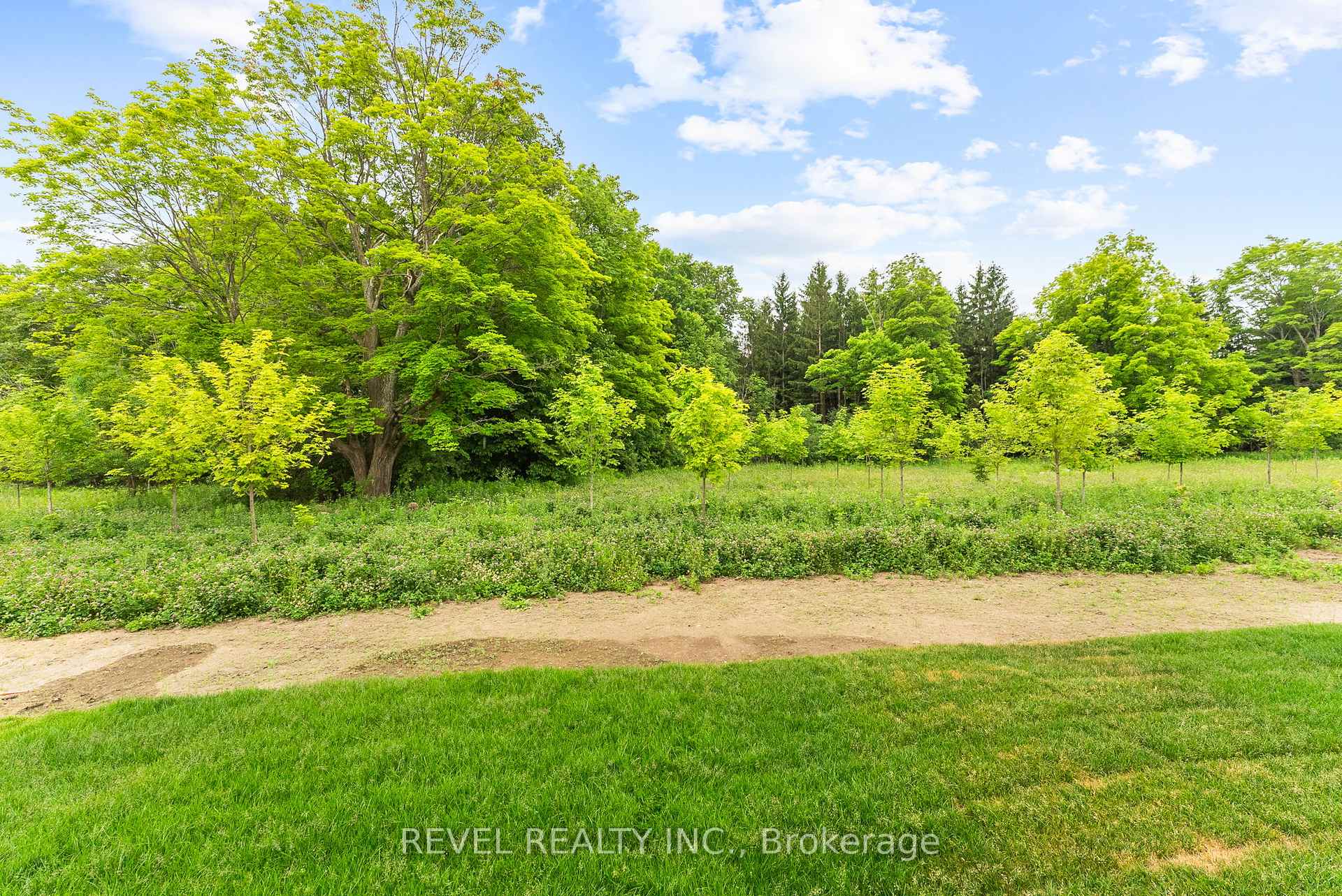 Photo 28 of 1857 Narcissus Gardens, Pickering, Rural Pickering — HOMEH