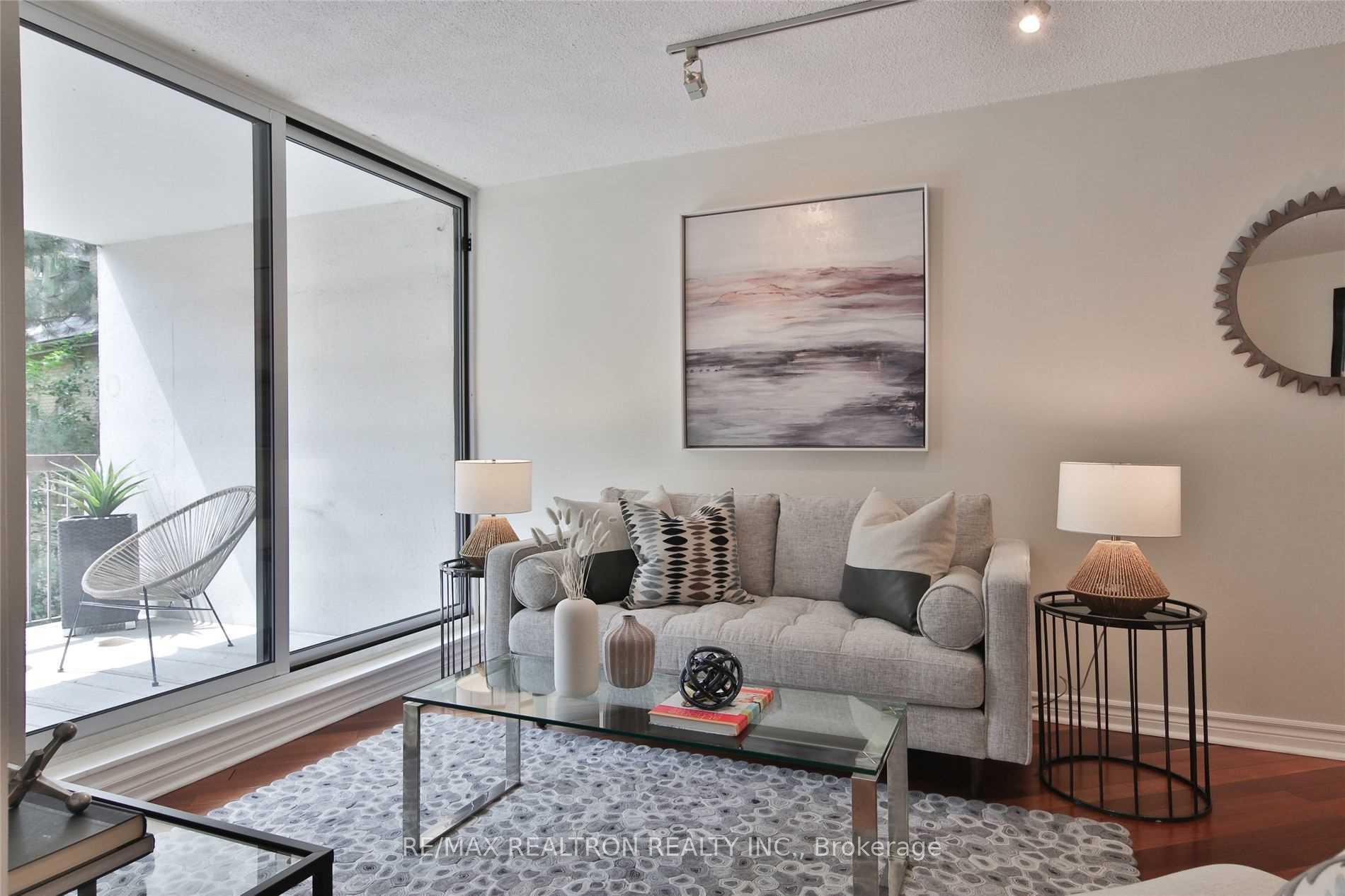Photo 5 of Unit 326, 77 Maitland Place, Toronto, Cabbagetown-South St. James Town — HOMEH
