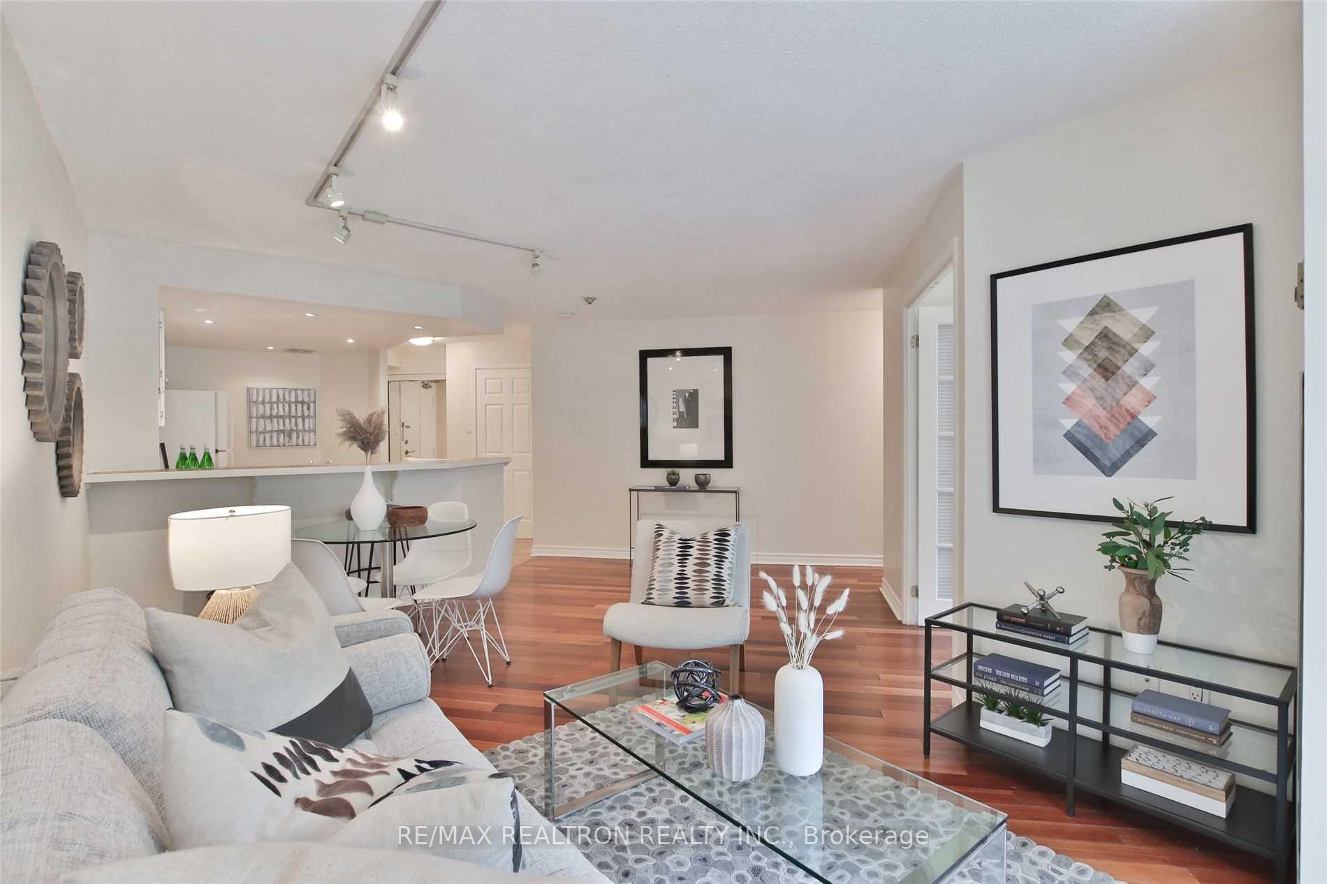 Photo 9 of Unit 326, 77 Maitland Place, Toronto, Cabbagetown-South St. James Town — HOMEH