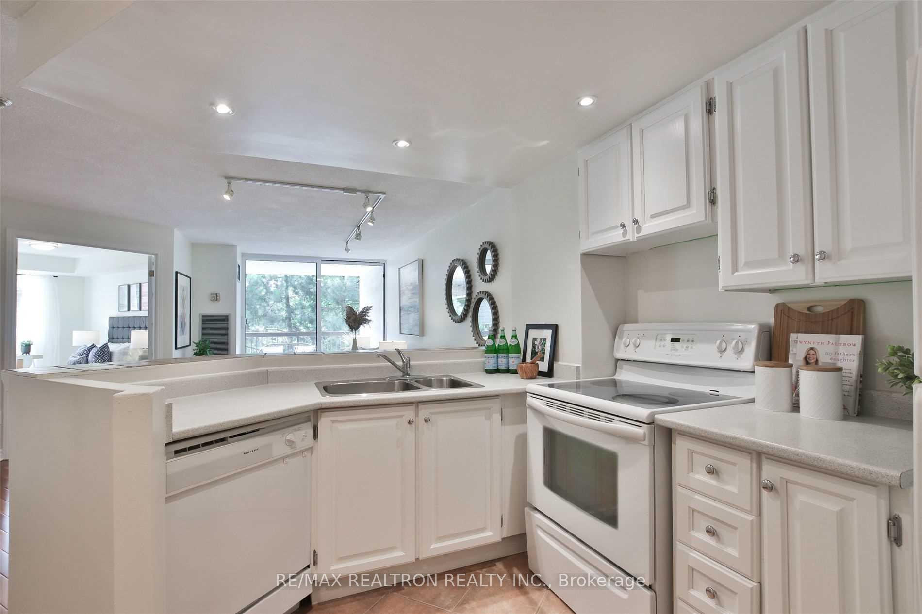 Photo 14 of Unit 326, 77 Maitland Place, Toronto, Cabbagetown-South St. James Town — HOMEH