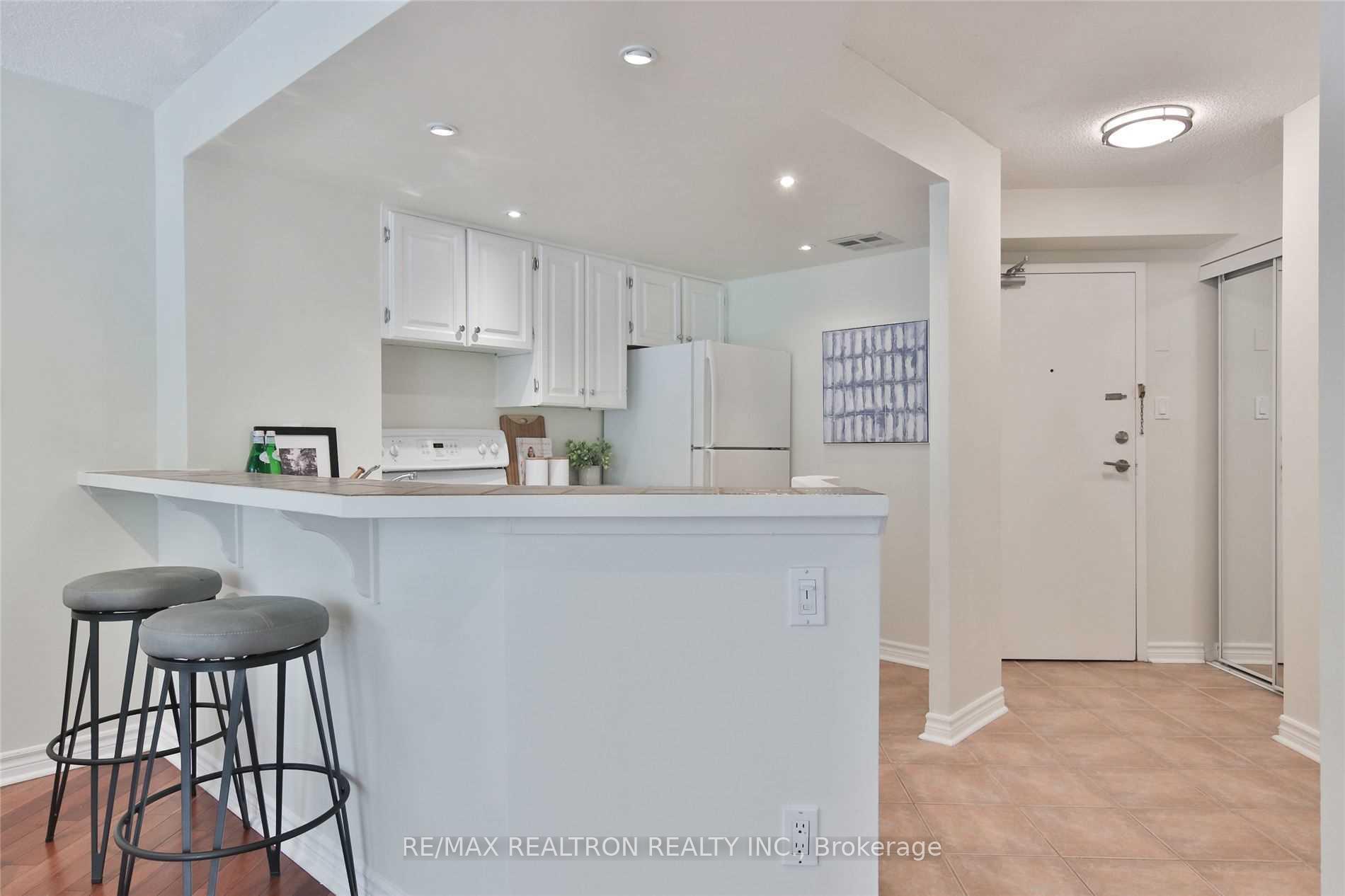 Photo 16 of Unit 326, 77 Maitland Place, Toronto, Cabbagetown-South St. James Town — HOMEH