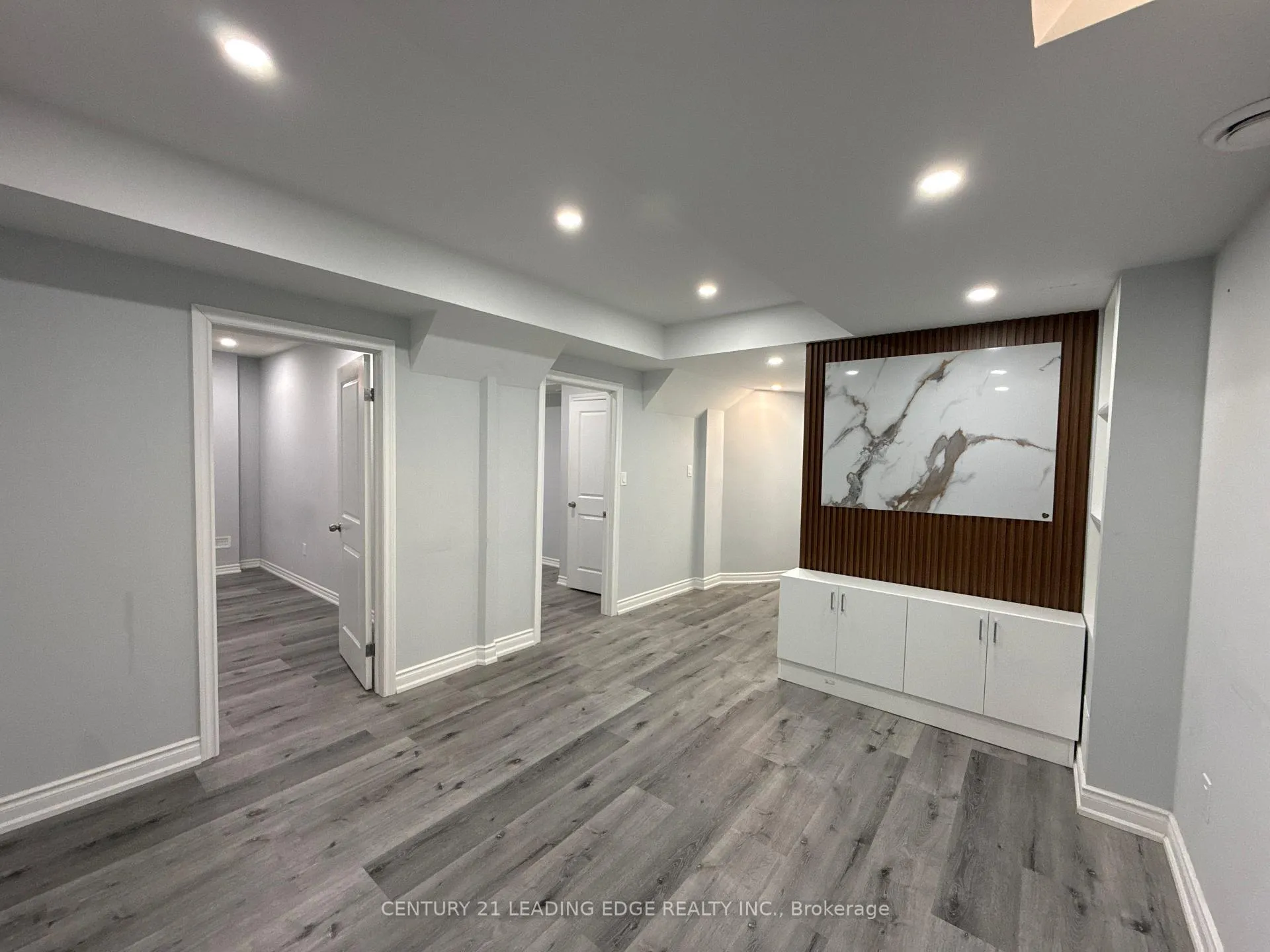 Photo 4 of Unit Lower, 11 Northern Breeze Crescent, Whitby, Rolling Acres — HOMEH